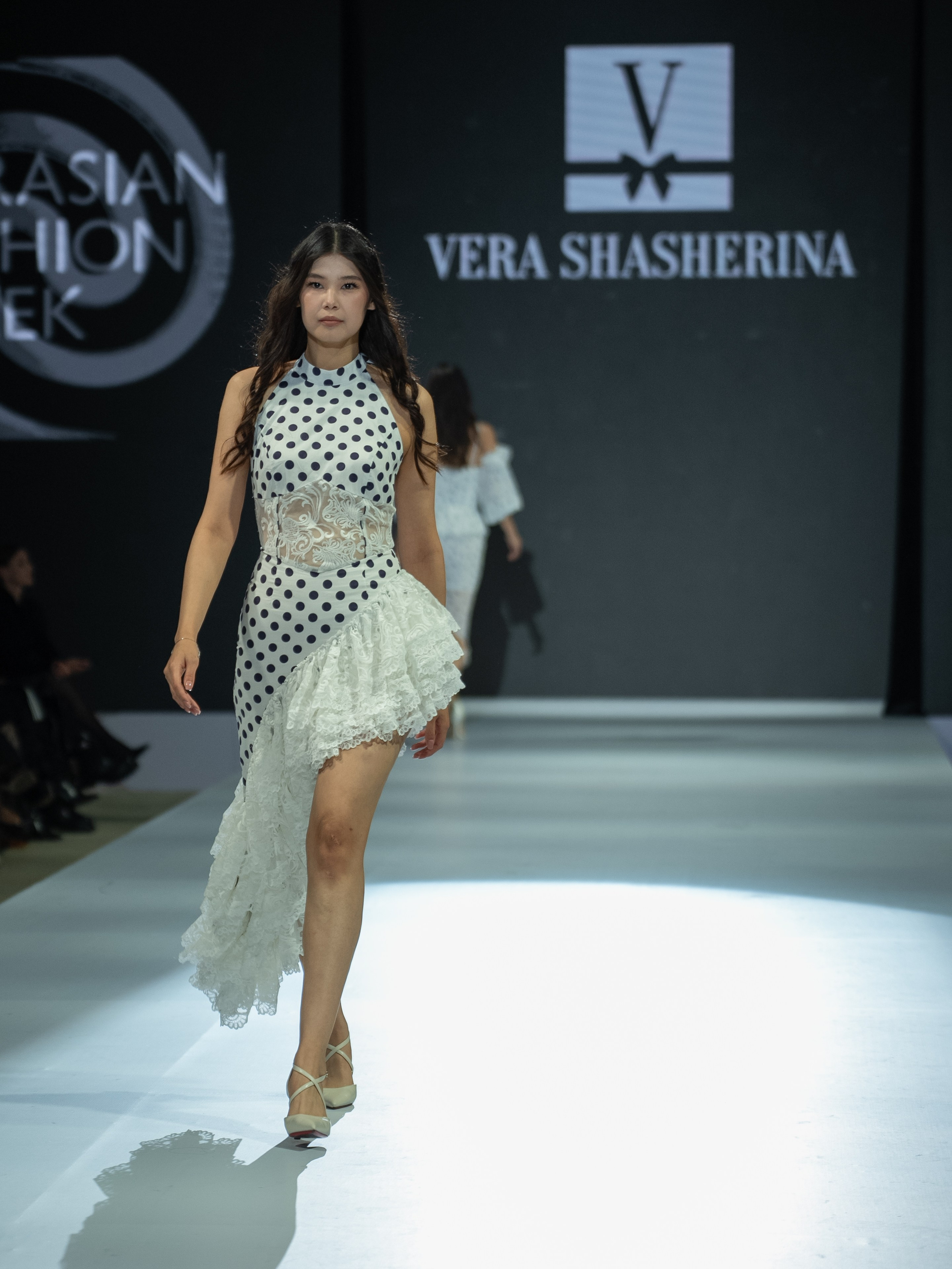 EURASIAN FASHION WEEK Vera Shasherina. Сайт Алматинского НЮ АРТ, будуар и фэшн фотографа Дениса Карпенко