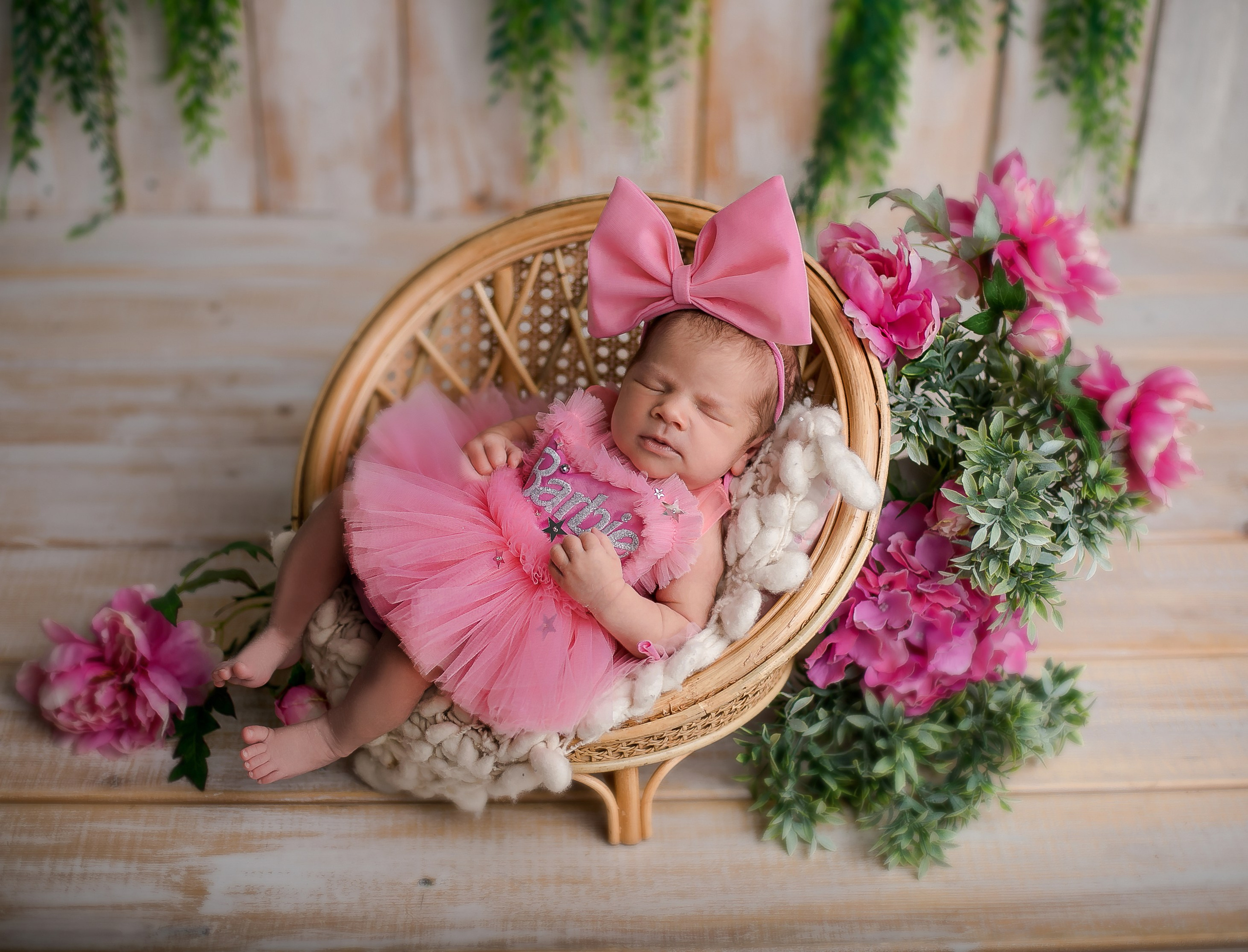 Newborn девочки. Главная