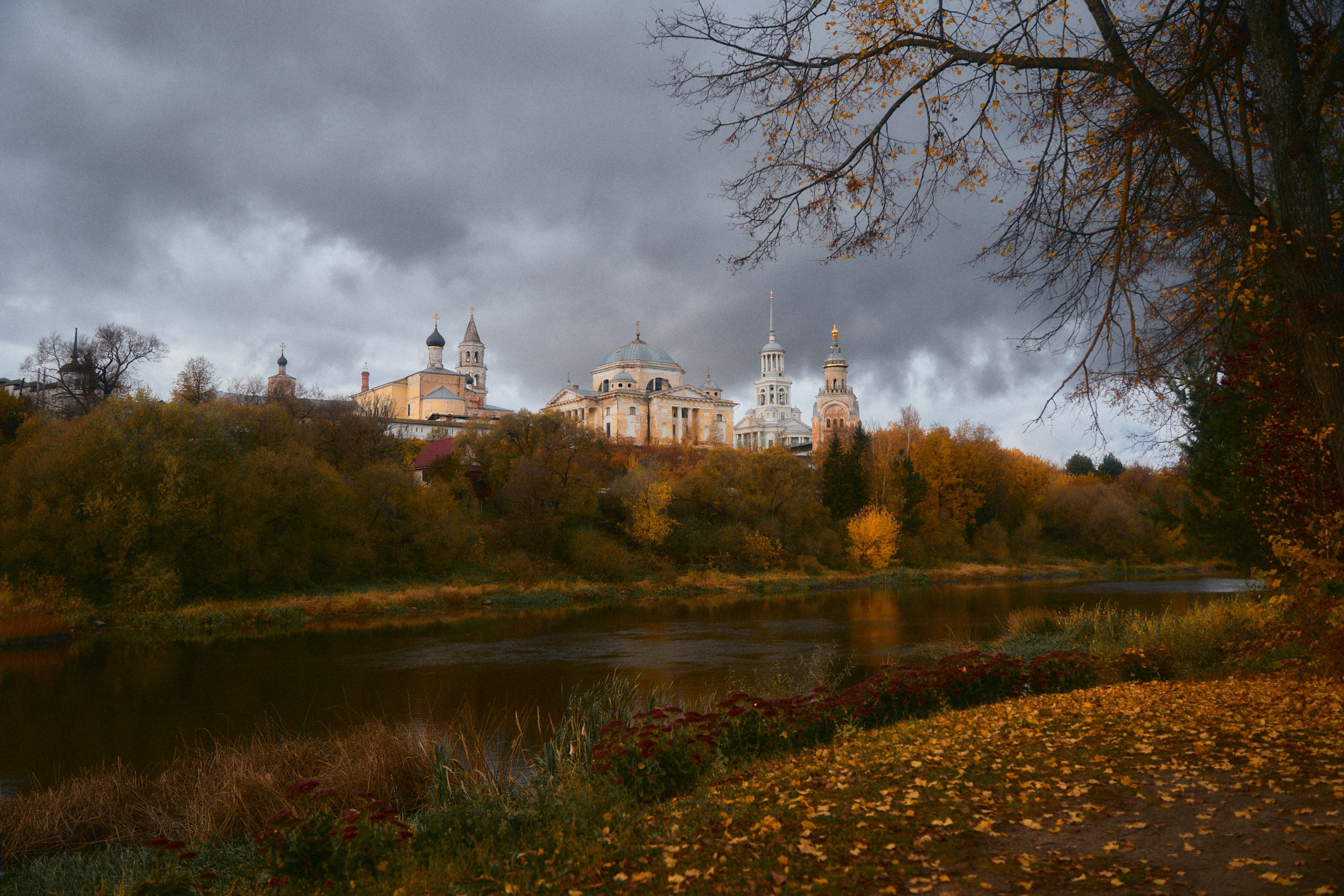 Краски осени в Торжке 2025