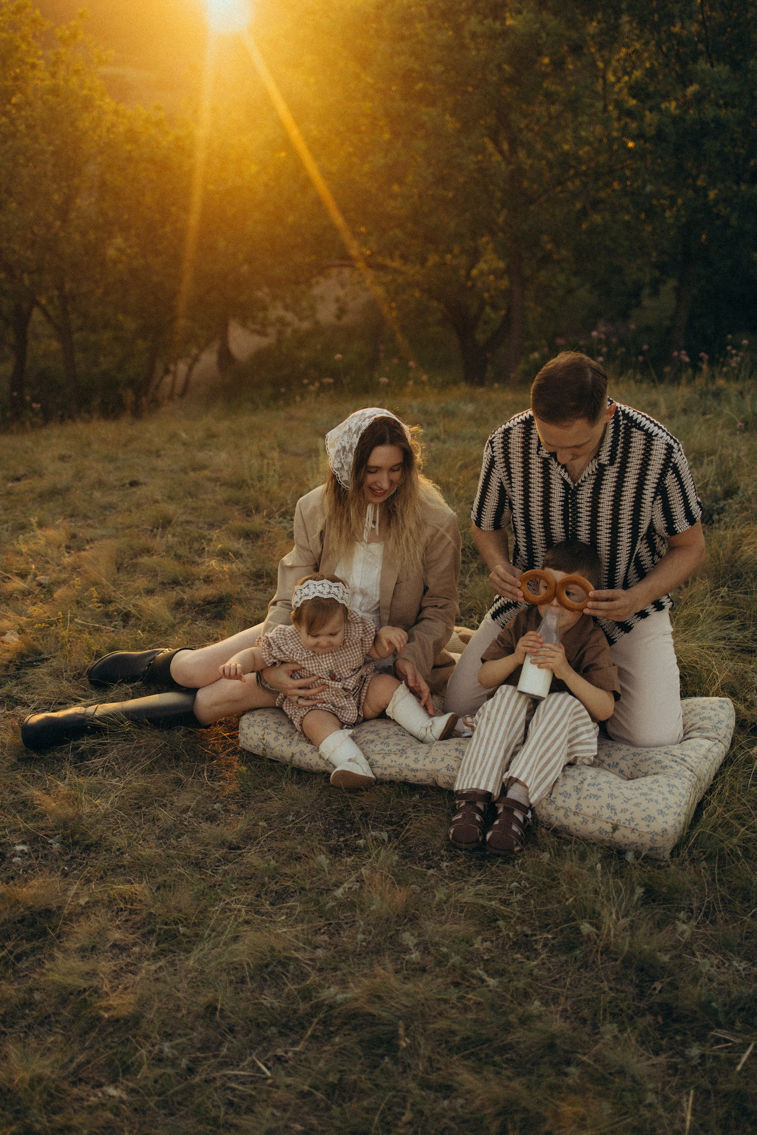 Счастливые моменты детства. Фотокарточки о вас и о большой любви!