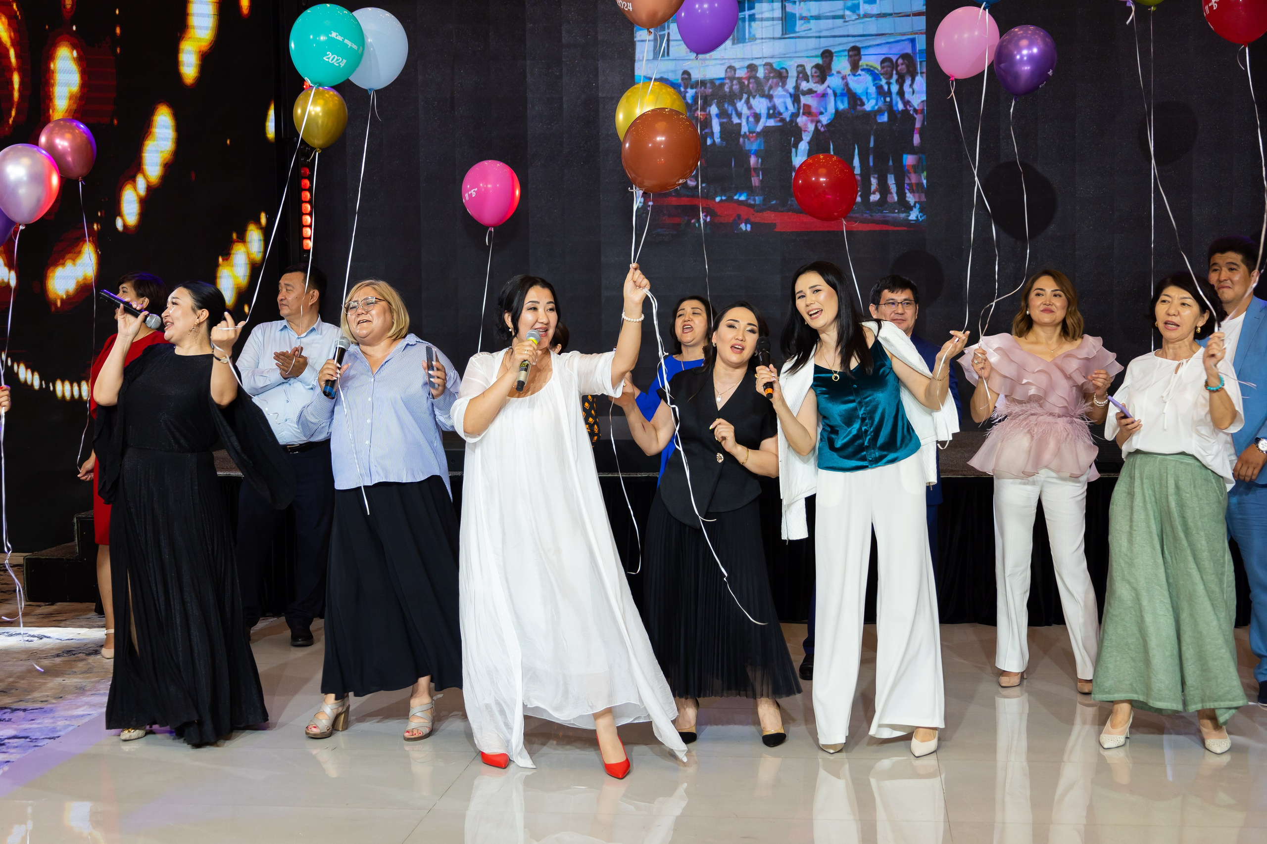 Выпускной вечер | Встреча рассвета. Фото и видеосъемка в Алматы