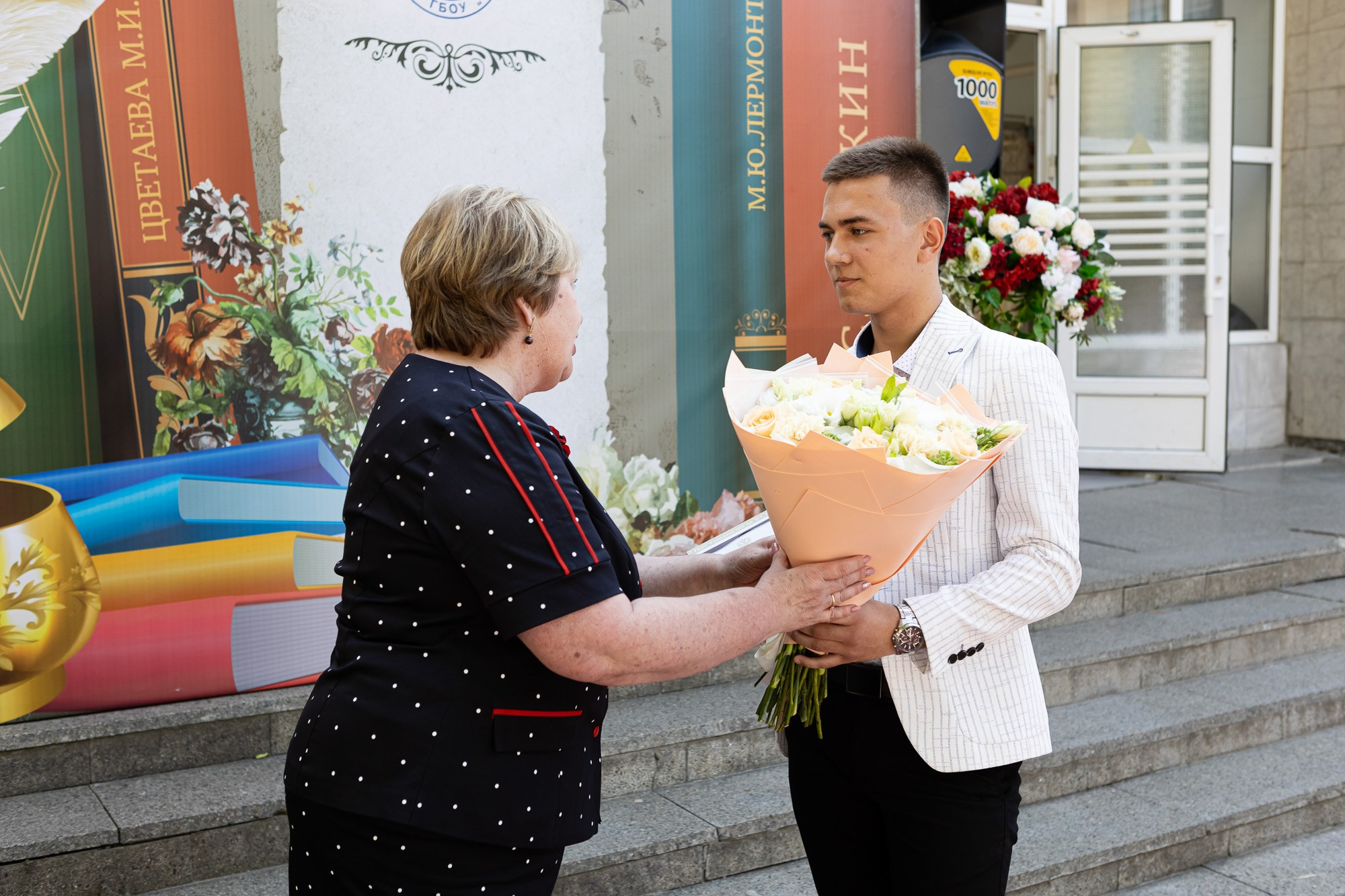 Фотосъёмка выпускного в школе. Свадебный фотограф, фотосъемка в Крыму, Севастополе, Симферополе, Ялте