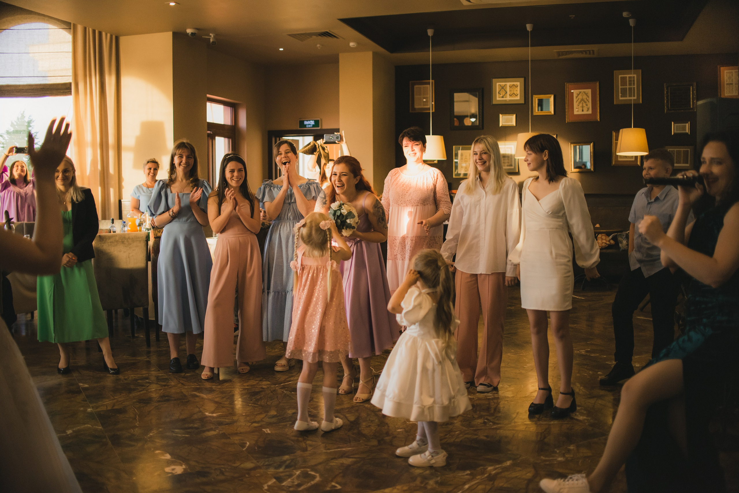 Саксофонист москва ведущий москва живая музыка на свадьбу ведущий. Свадебный ведущий в Москве Саксофон на свадьбу