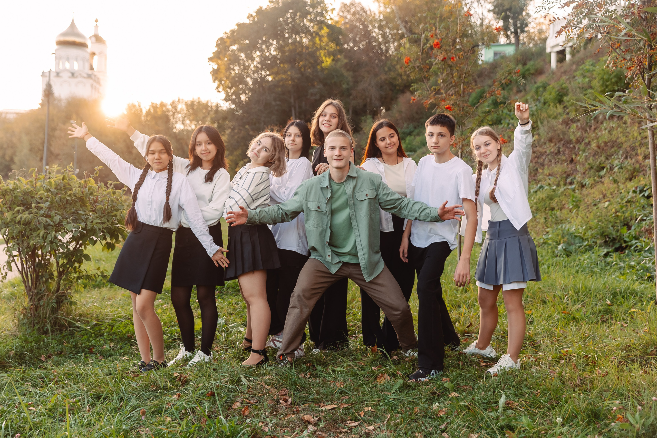 Позирование группы. Выпускные альбомы для детского сада и школы