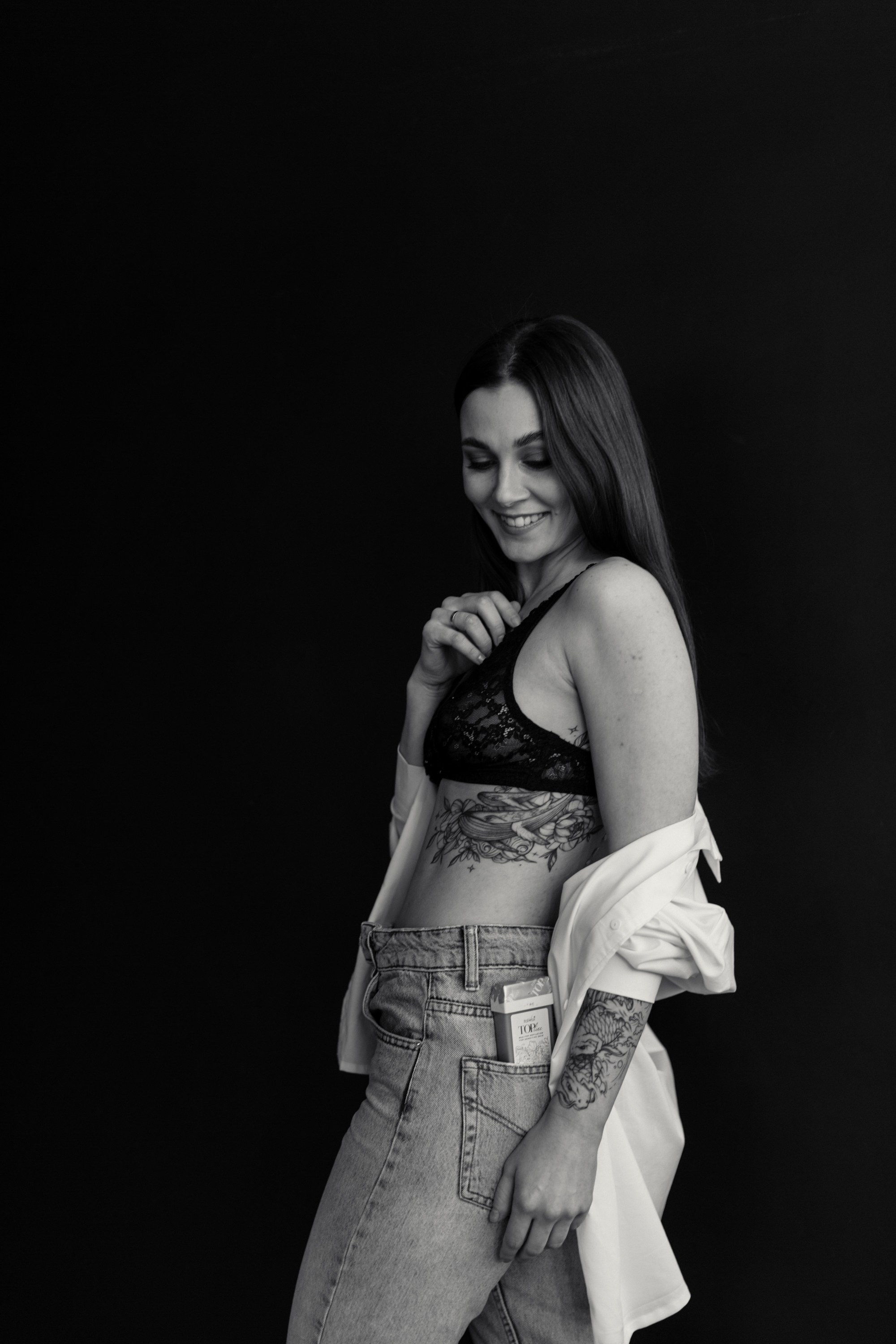 Валентина — эксперт по депиляции. Портретный фотограф в Красноярске Акифьева Евгения