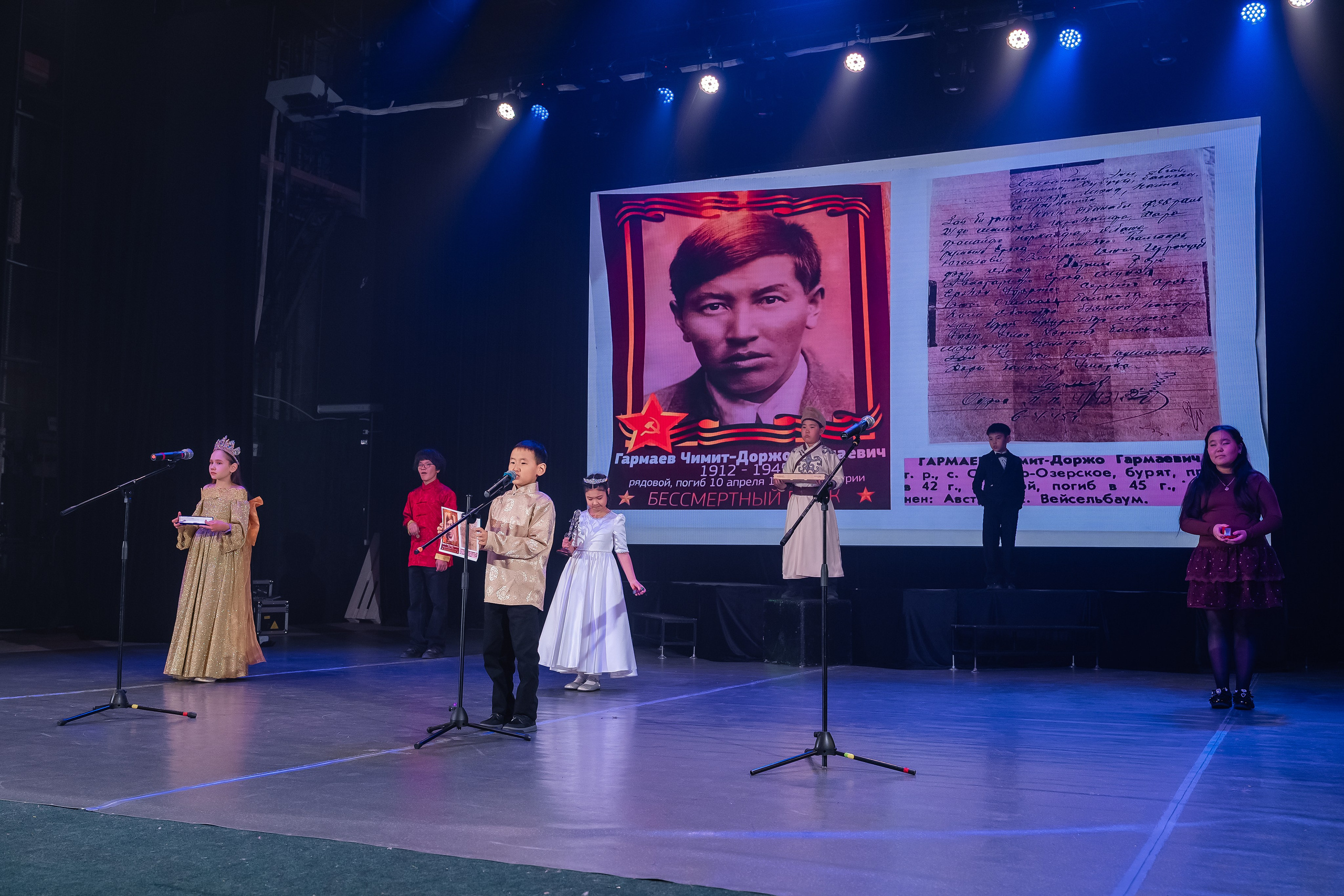 Выпускной «Магия Речи». Фотограф и видеограф в Улан-Удэ: Аюна Габагуева и Артём Шаханов