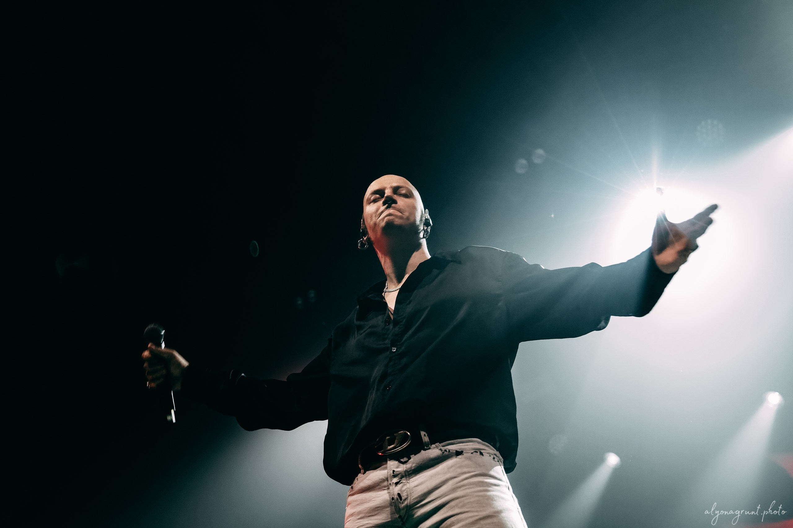 Ravanna, фоторепортаж, СПб, Aurora Concert Hall, 21.11.2025. Алена Адрианова: фотограф в Санкт-Петербурге