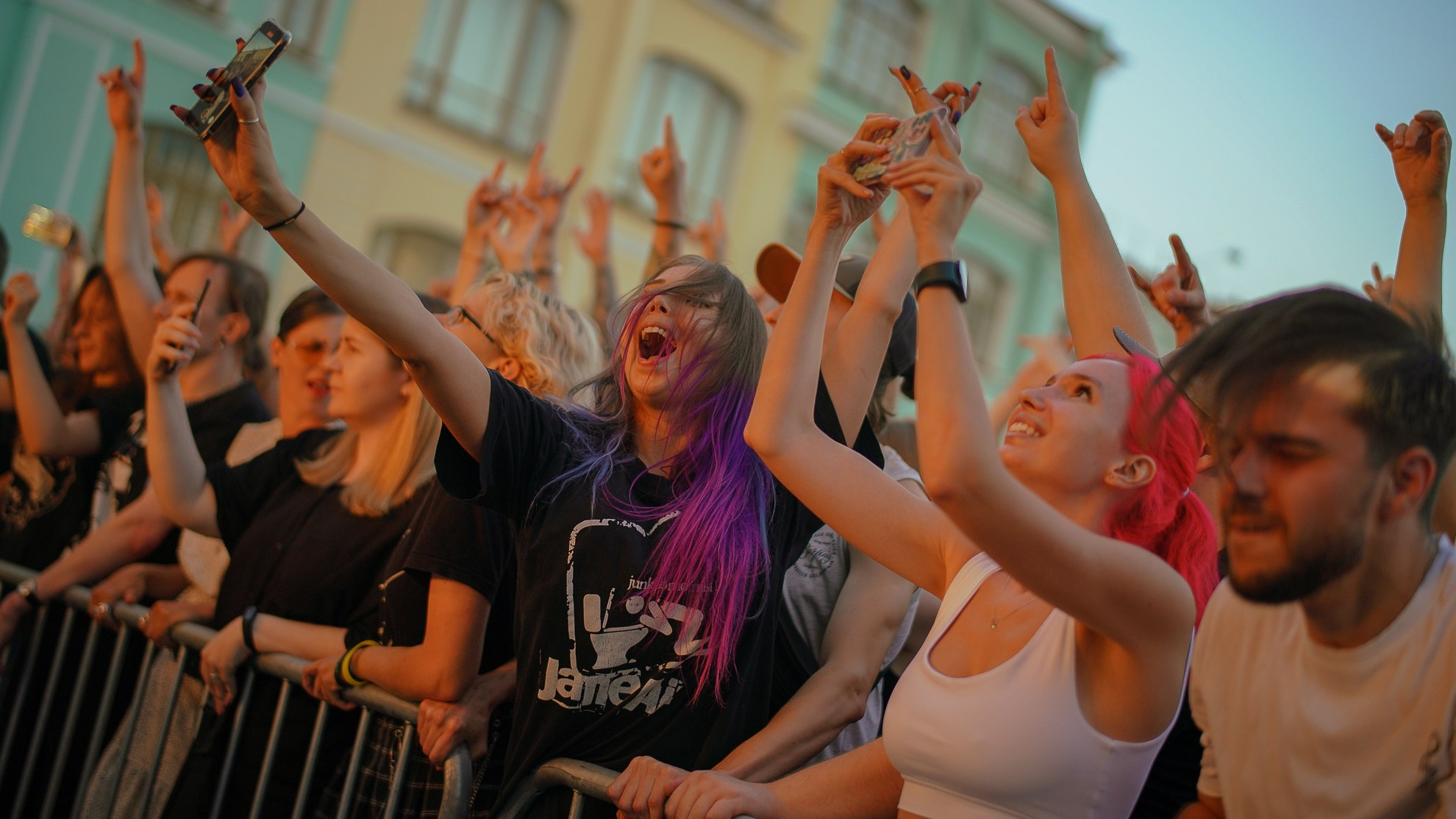 reportage when people dance on the music festival, concert 