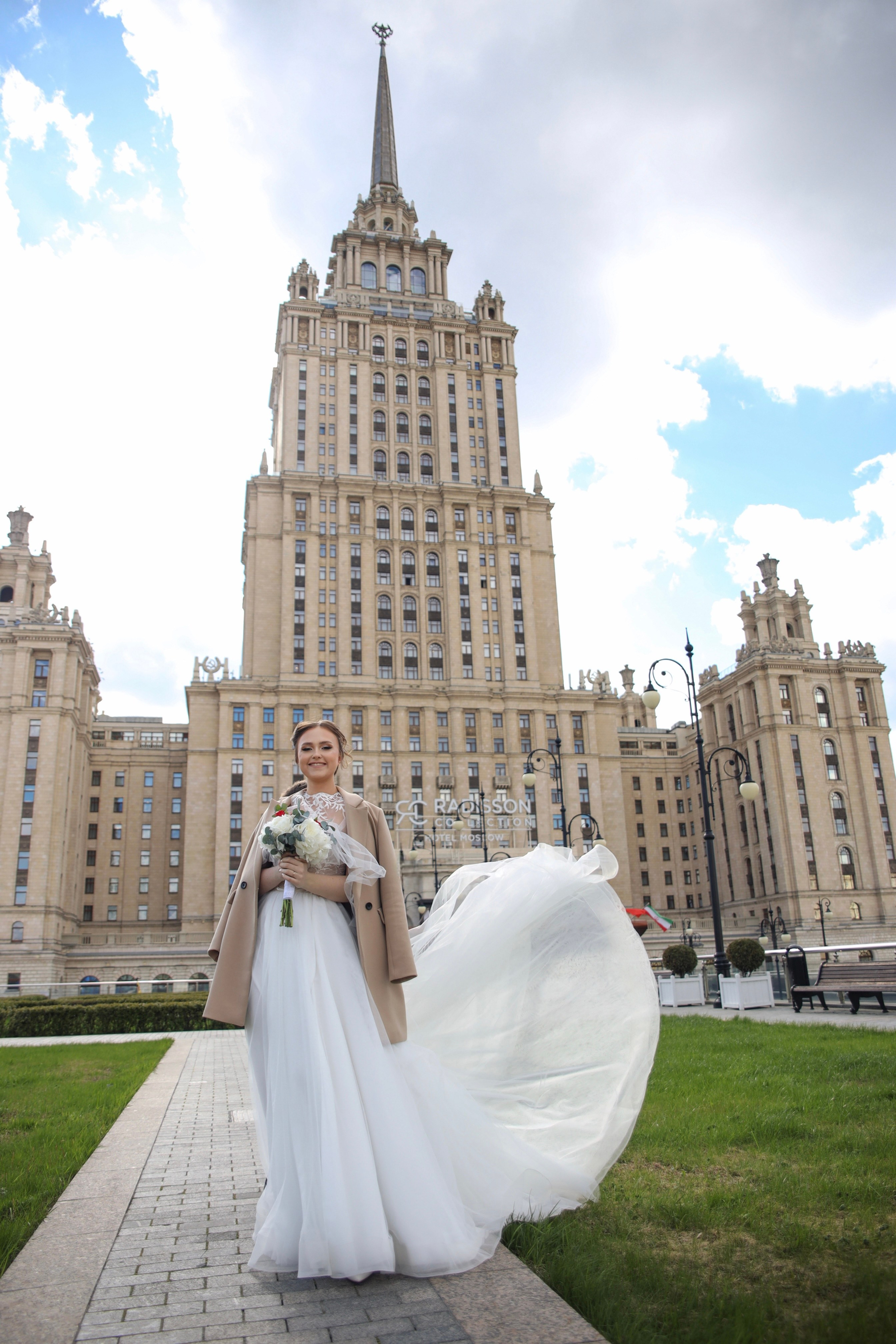 Алина и Илья Свадебная фотосессия гостиница Redisson. Главная