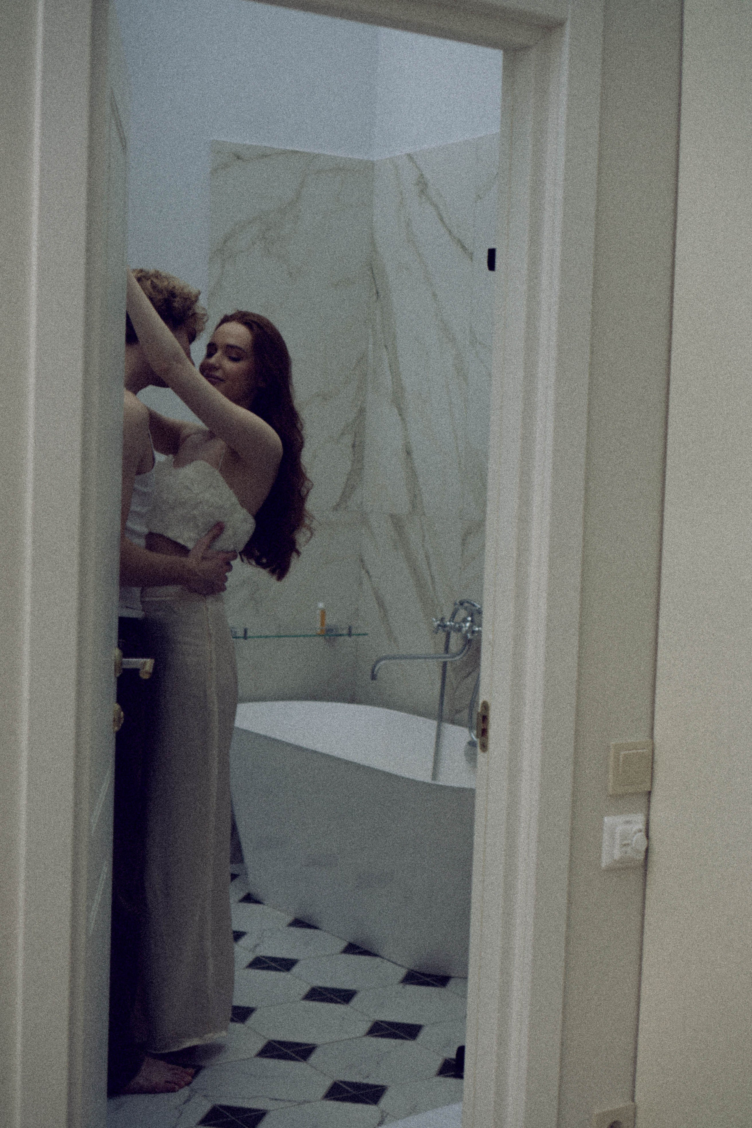 СВАДЕБНАЯ СЬЕМКА В ОТЕЛЕ. СБОРЫ ЖЕНИХА И НЕВЕСТЫ И ТАКЖЕ ТОР И ПОДГОТОВКА К ПРОГУЛКЕ. Профессиональный фотограф, Санкт-Петербург — Виктория Богомолова