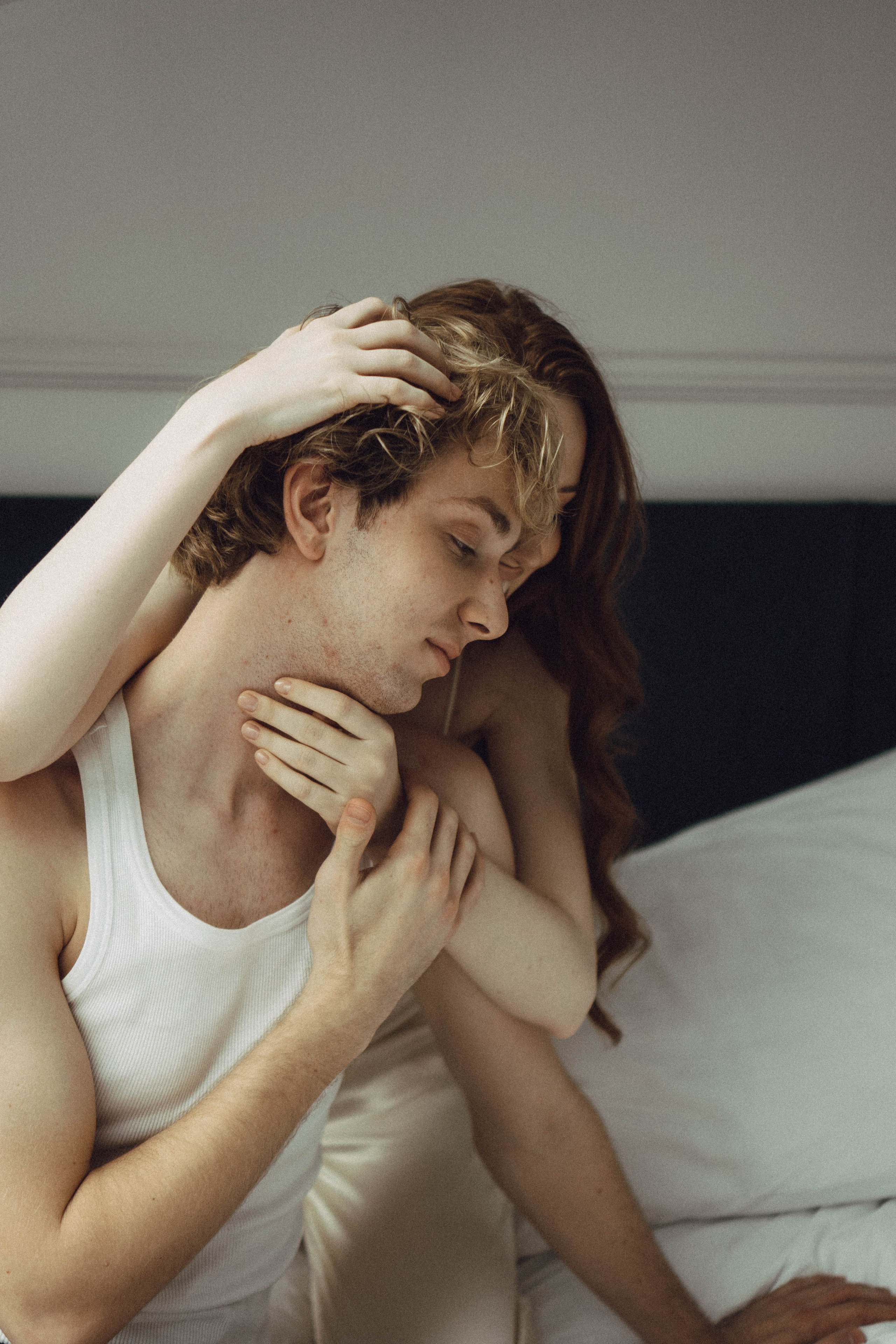 СВАДЕБНАЯ СЬЕМКА В ОТЕЛЕ. СБОРЫ ЖЕНИХА И НЕВЕСТЫ И ТАКЖЕ ТОР И ПОДГОТОВКА К ПРОГУЛКЕ. Профессиональный фотограф, Санкт-Петербург — Виктория Богомолова