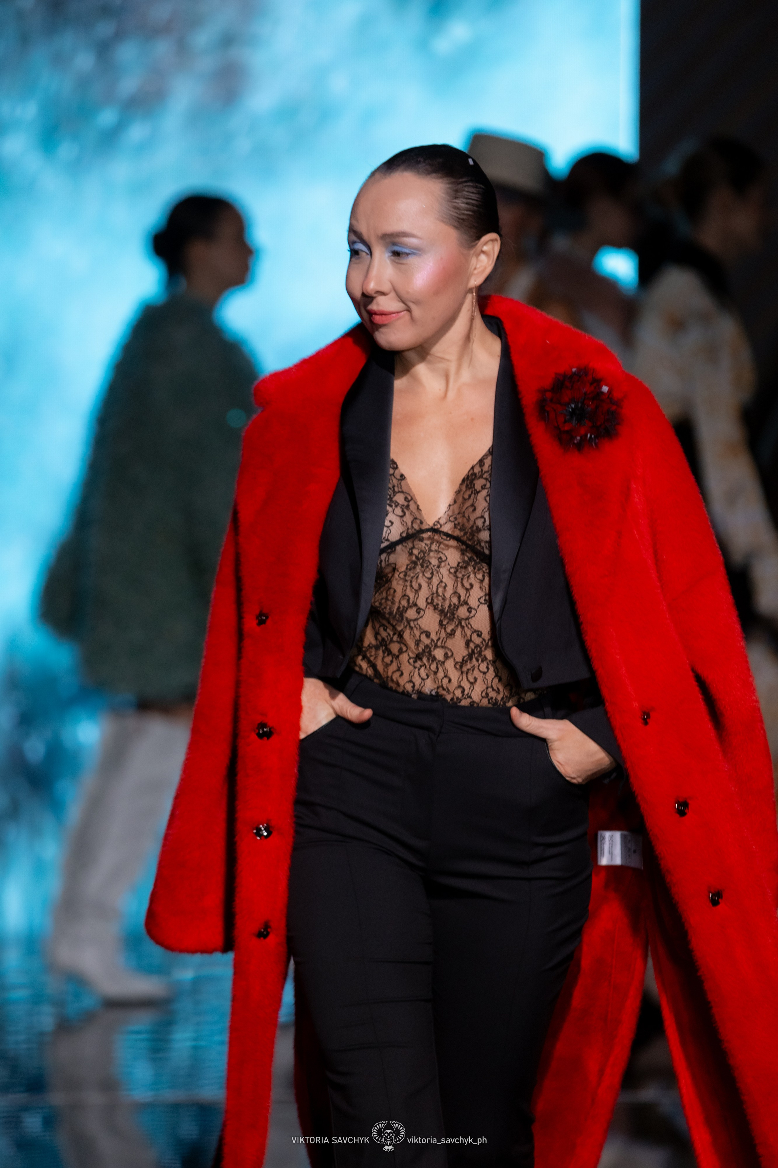 Подиум Rostov Fashion Show 2025. Осень-зима. Фотограф в Ростов-на-Дону Виктория Савчук