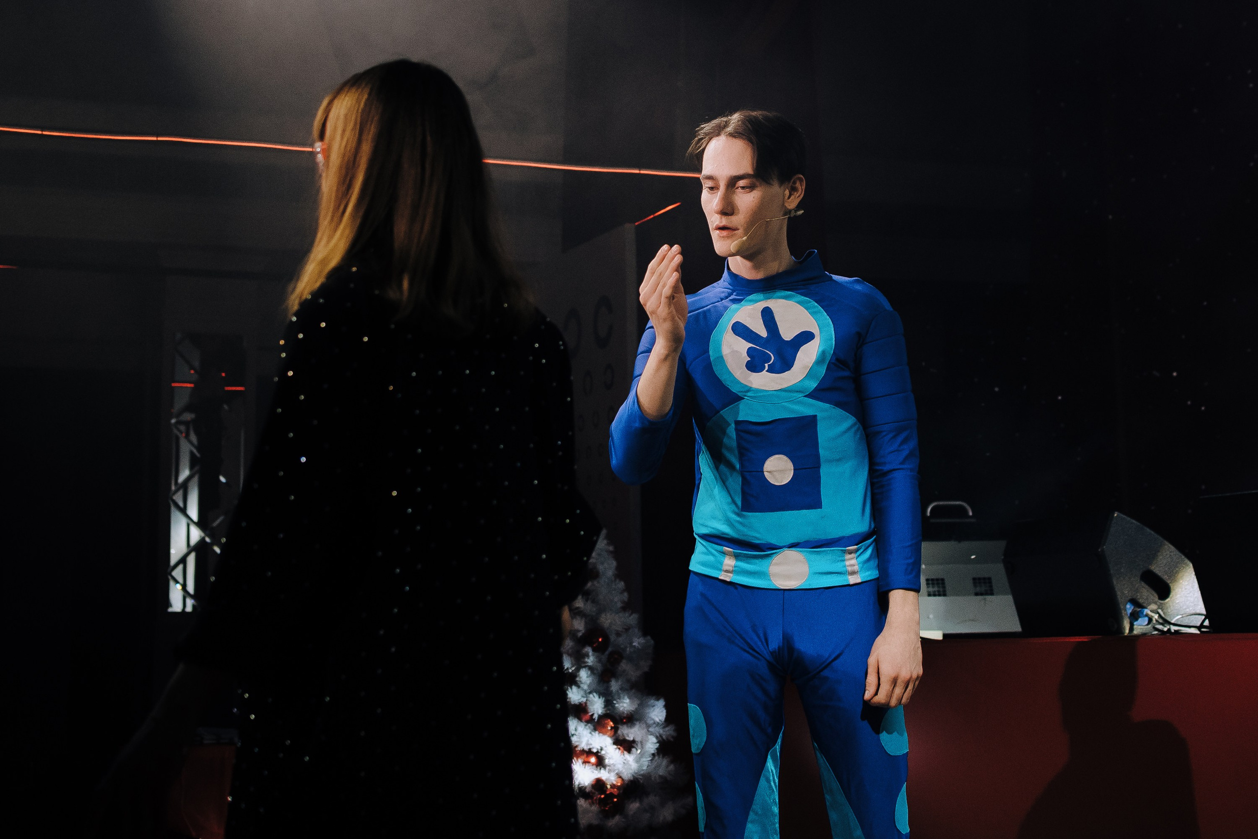 СПЕКТАКЛЬ «ВОЛШЕБНЫЕ ОЧКИ» ОПТИК-ЦЕНТР. Репортажный фотограф Зуев Роман г. Челябинск