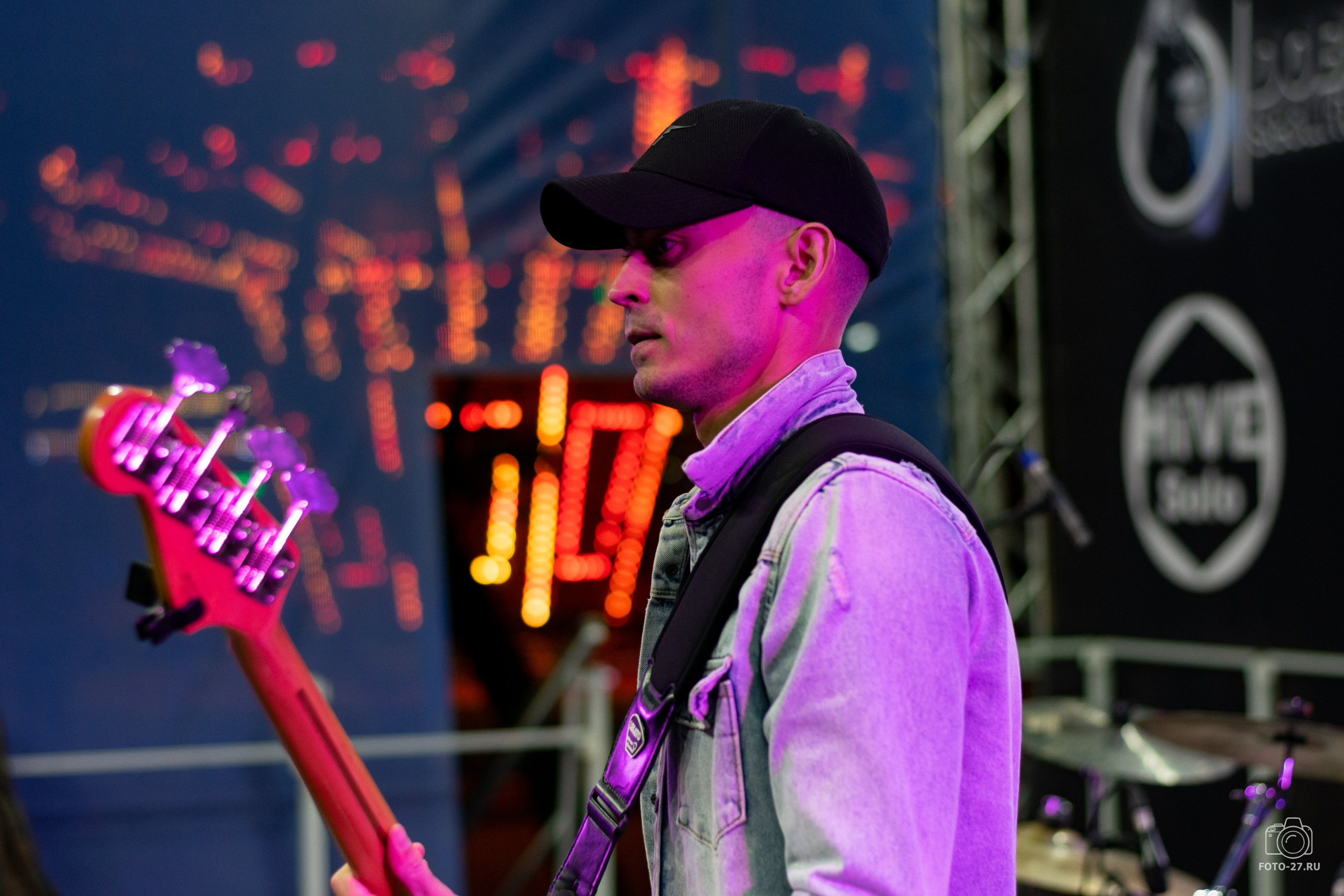 Антон Курдюмов фотограф в Хабаровске Рина Курдюмова фото27 foto27 Антон Дорофеев репортажный репортаж документалист Тони и Рина фотосоздатели Международный фестиваль Рок в защиту животных Хабаровск