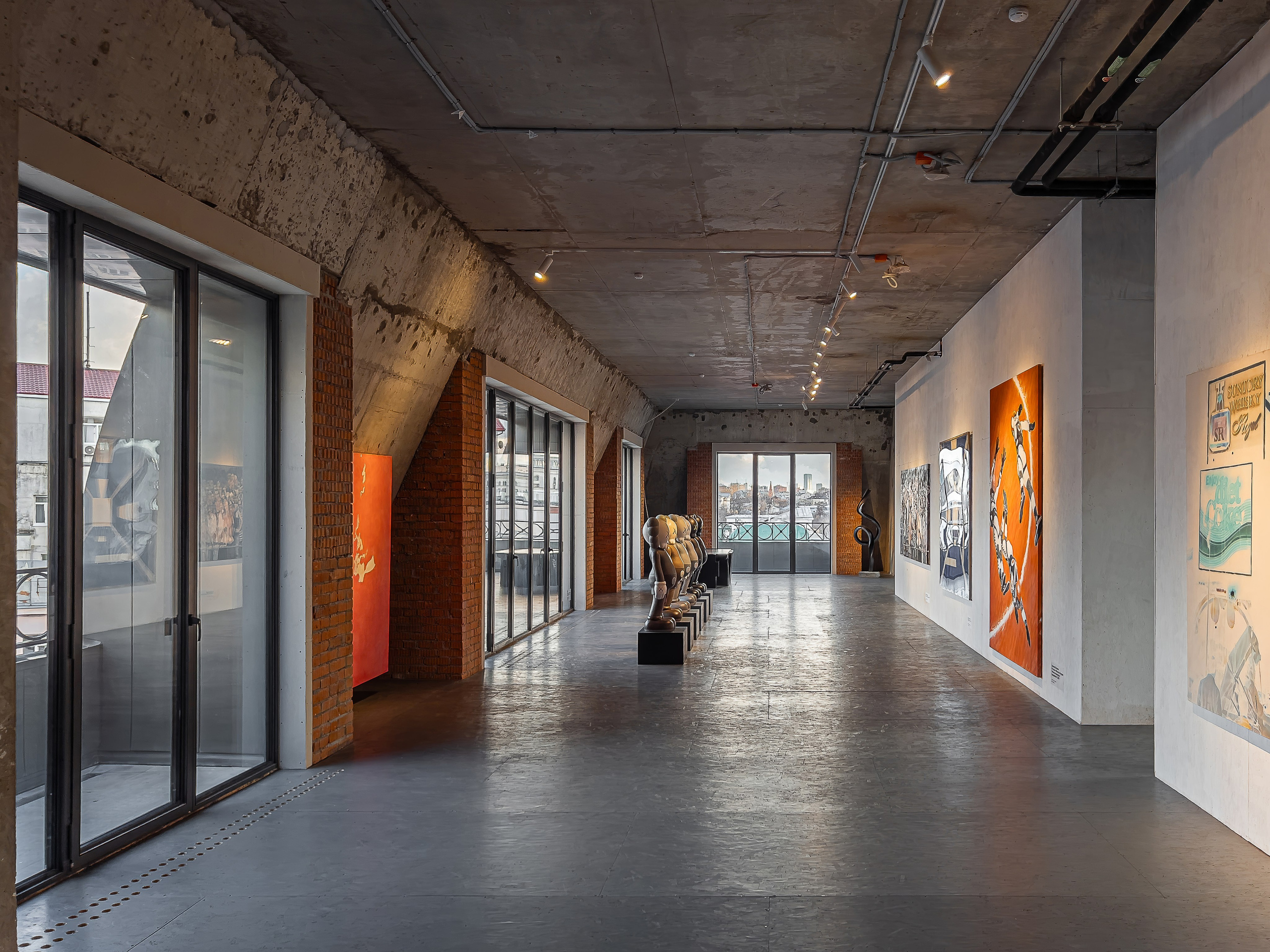 Галерея Vladey, дом с Атлантами. Иван Благушин. Интерьерный и архитектурный фотограф в Москве и Санкт-Петербурге