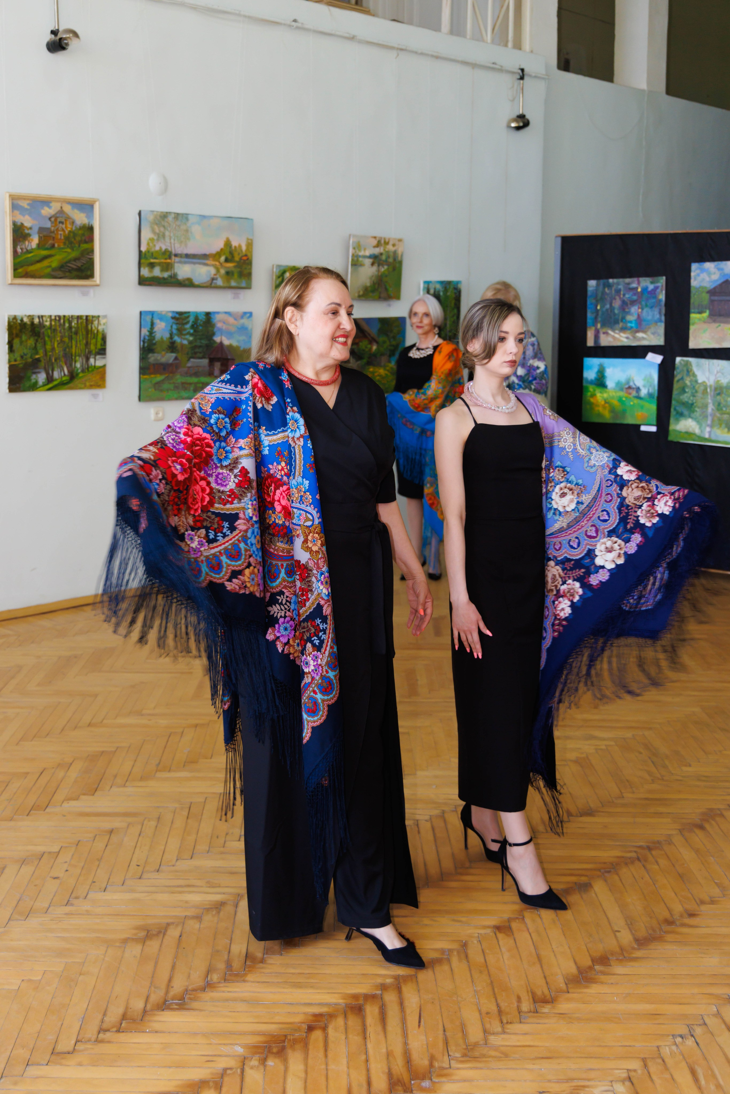 Всероссийский пленэр художников в доме-музее Ильи Репина, 2025. Коллекционер и искусствовед Олеся Ястребова