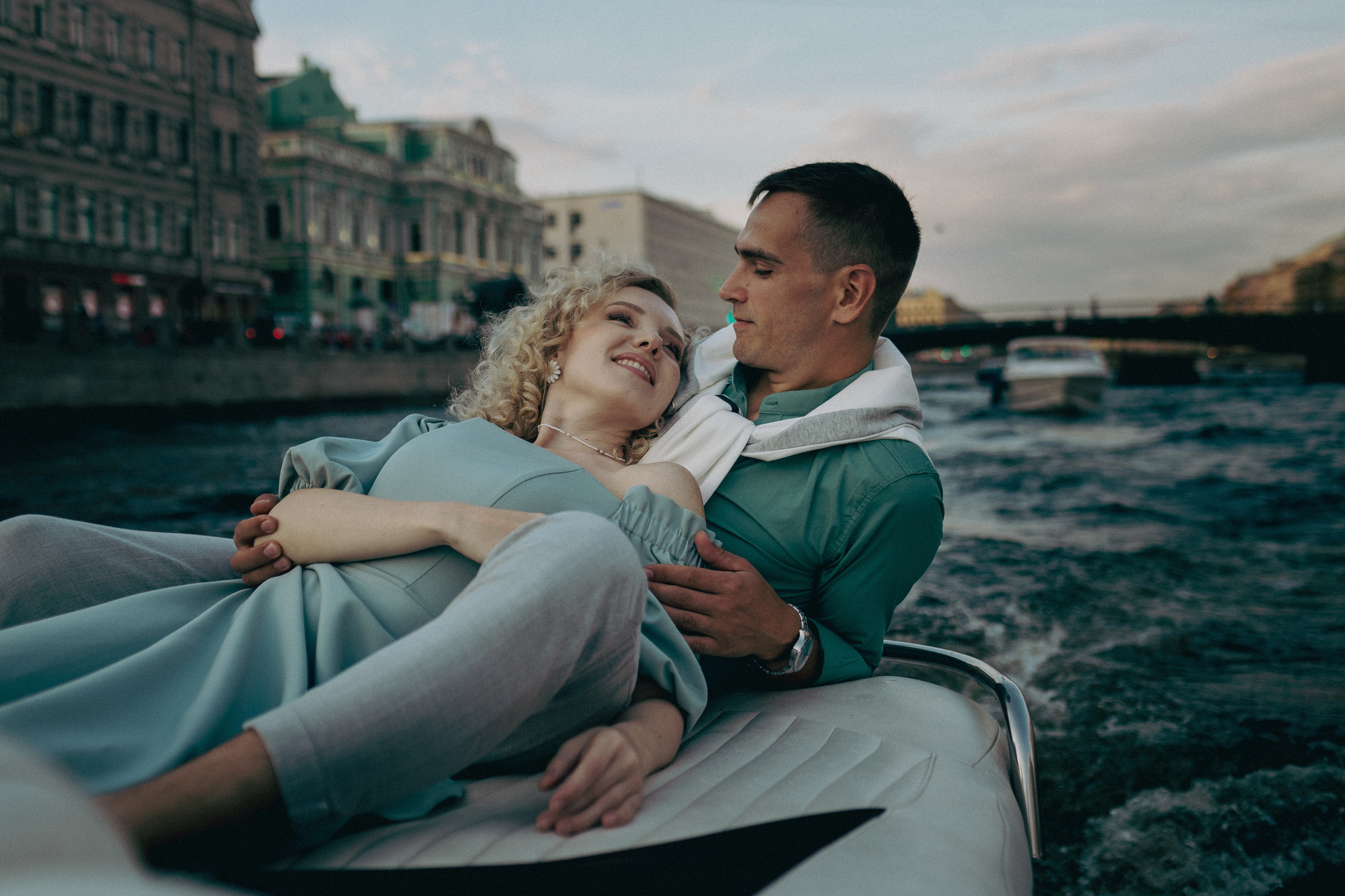 Фотосессия по рекам и каналам Санкт-Петербурга | СПб. Женский, семейный и контент фотограф Ирина Ульянова в Санкт-Петербурге