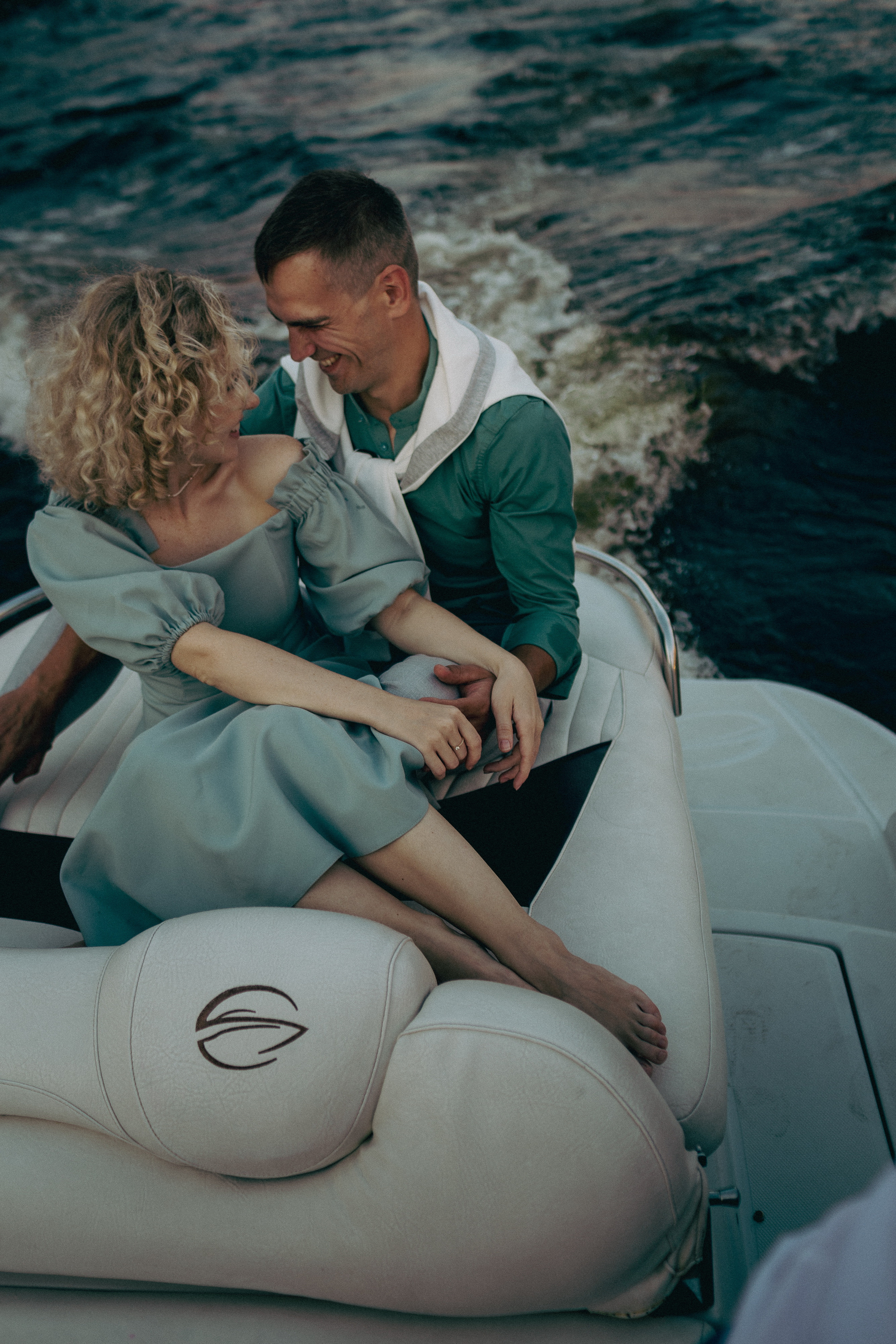 Фотосессия по рекам и каналам Санкт-Петербурга | СПб. Женский, семейный и контент фотограф Ирина Ульянова в Санкт-Петербурге