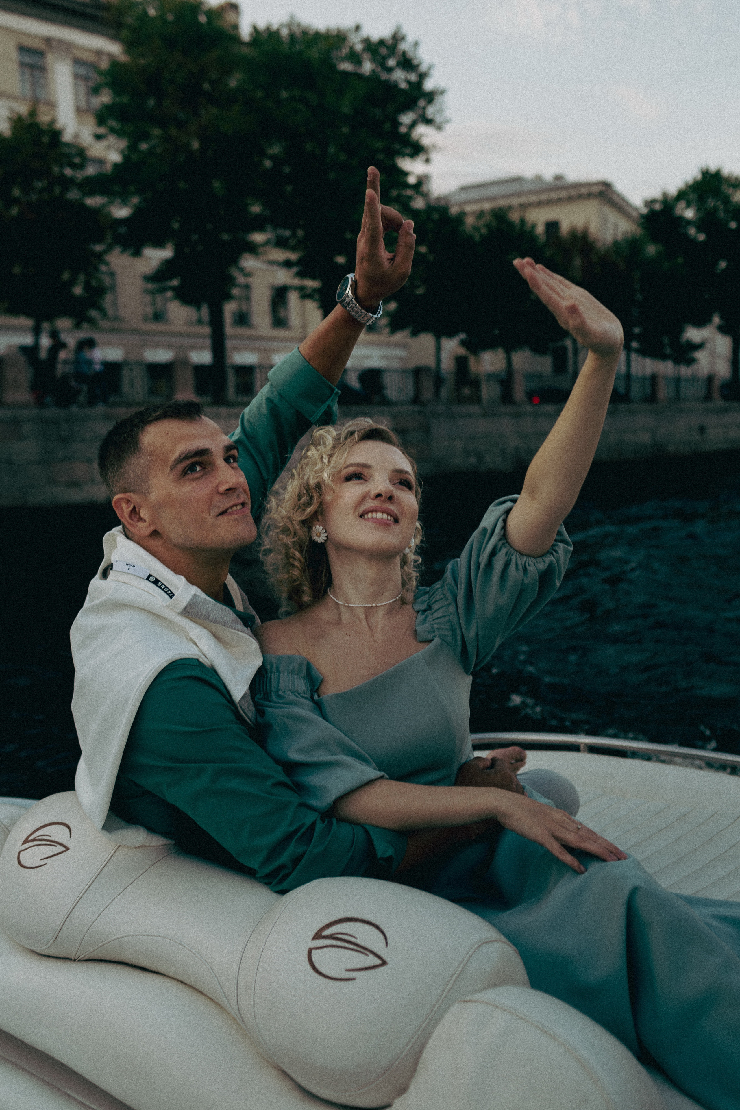 Фотосессия по рекам и каналам Санкт-Петербурга | СПб. Женский, семейный и контент фотограф Ирина Ульянова в Санкт-Петербурге