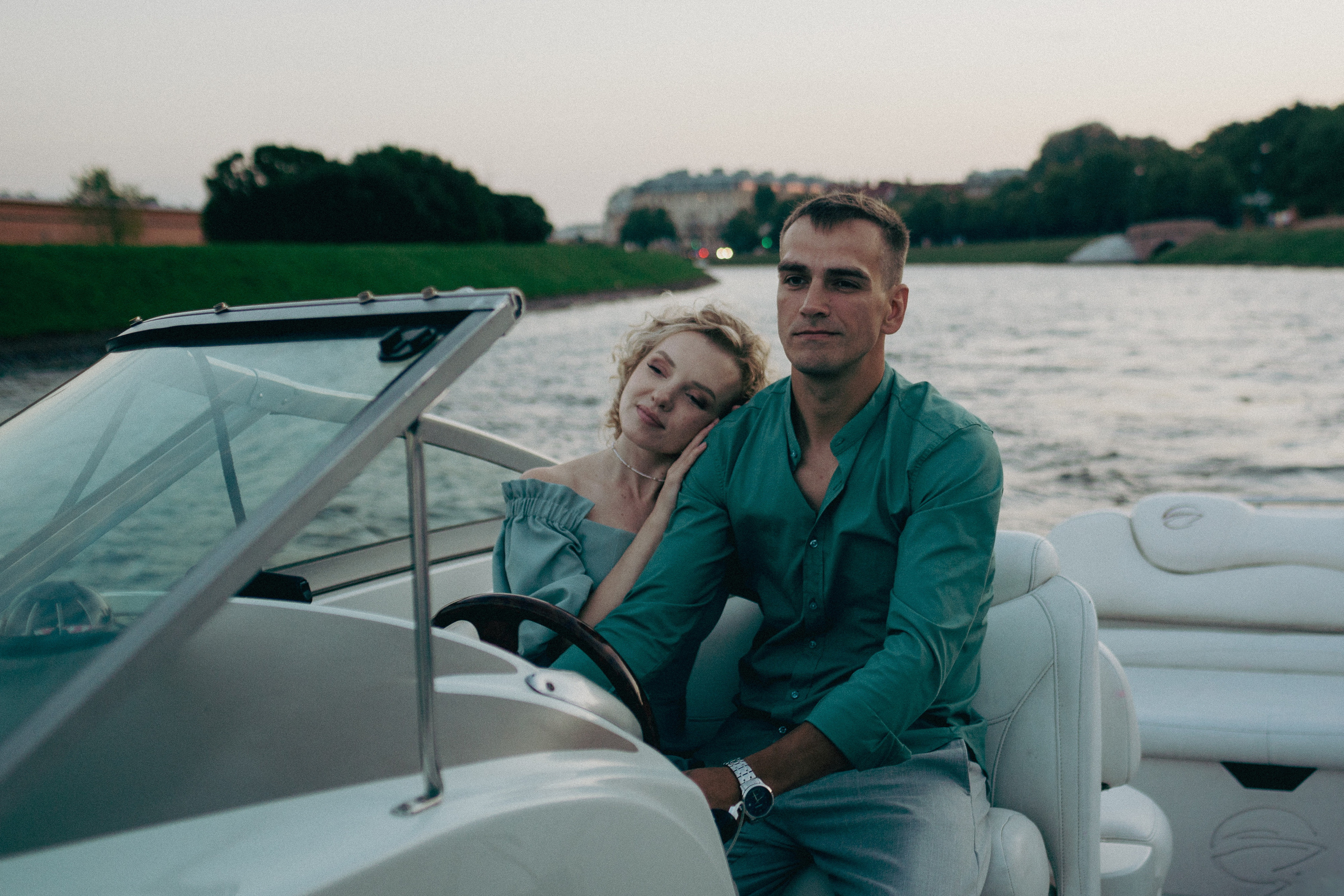 Фотосессия по рекам и каналам Санкт-Петербурга | СПб. Женский, семейный и контент фотограф Ирина Ульянова в Санкт-Петербурге