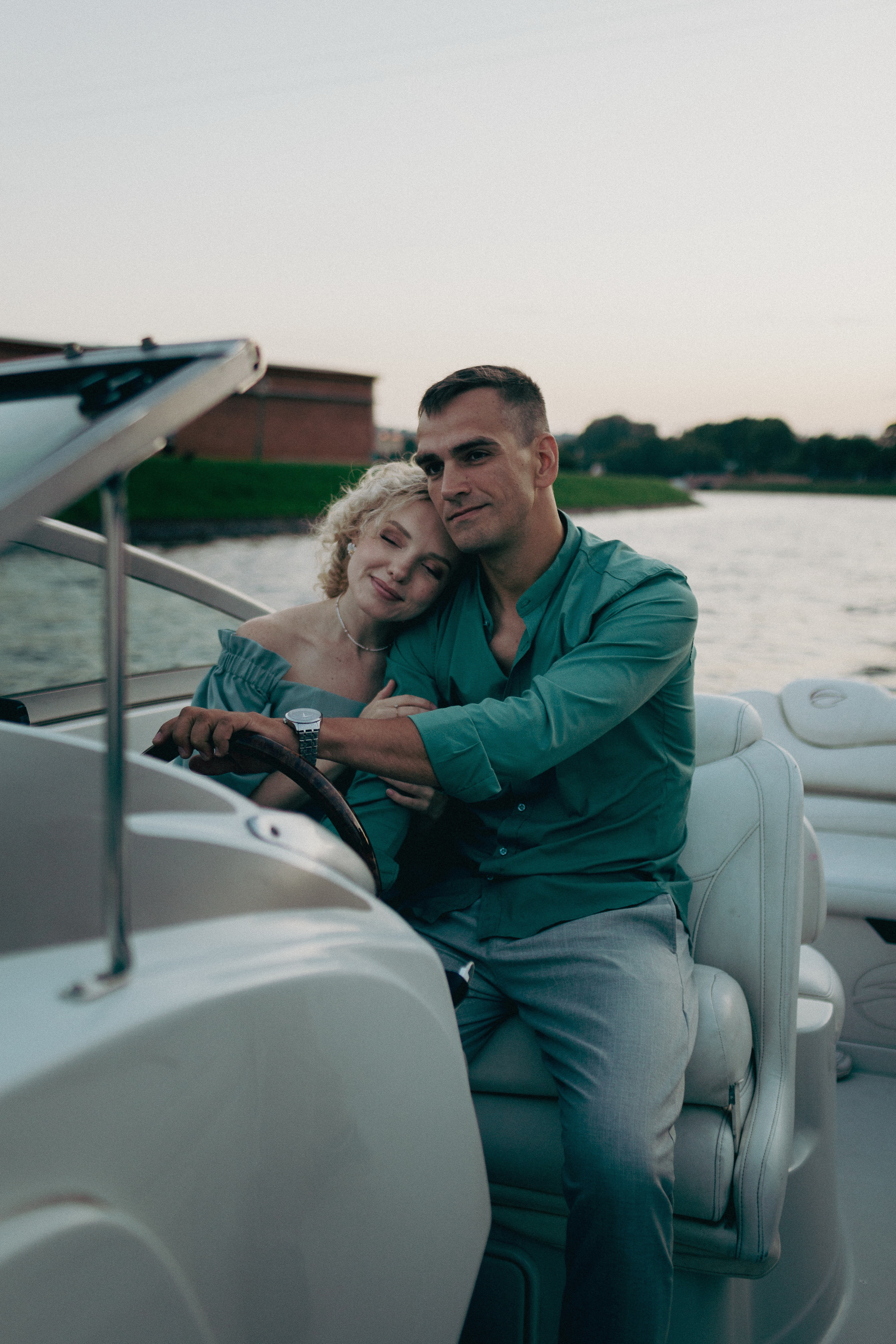 Фотосессия по рекам и каналам Санкт-Петербурга | СПб. Женский, семейный и контент фотограф Ирина Ульянова в Санкт-Петербурге