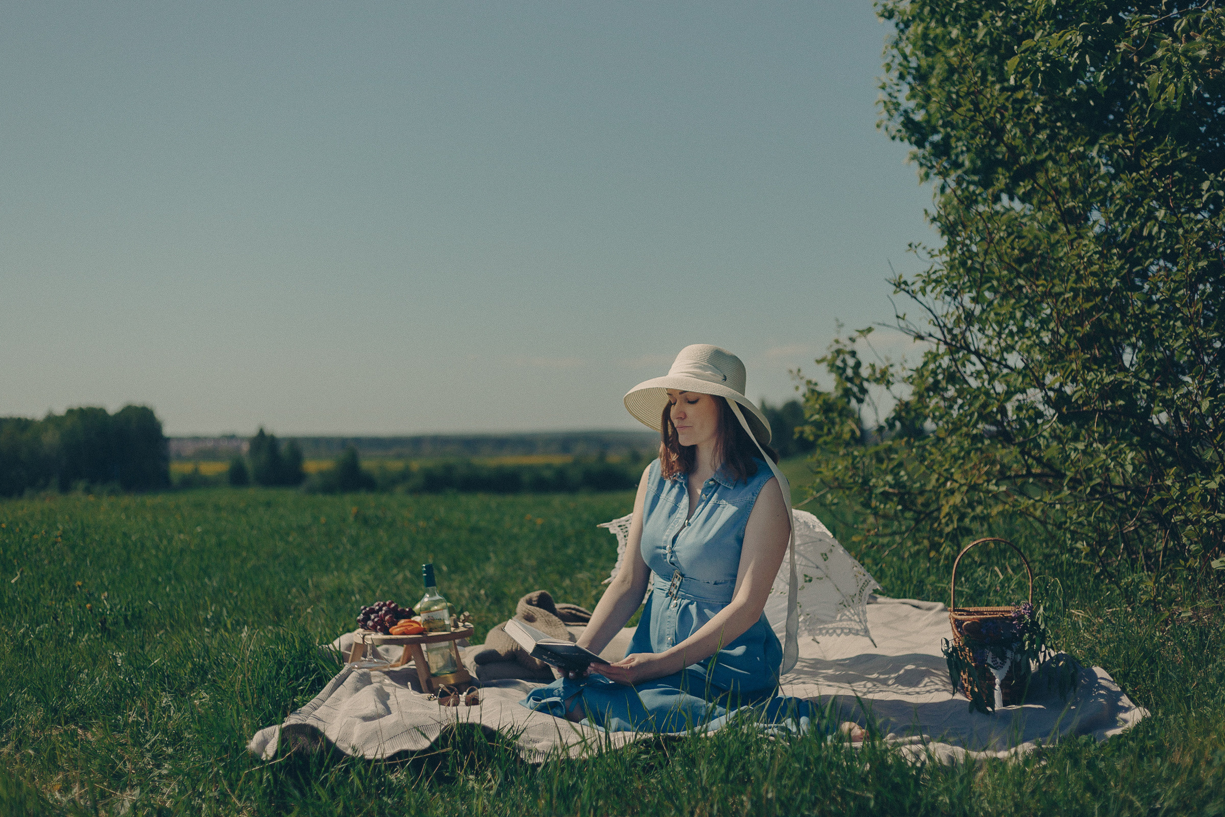 Фотосессия девушек на природе Санкт-Петербург | Приозерск. Женский, семейный и контент фотограф Ирина Ульянова в Санкт-Петербурге