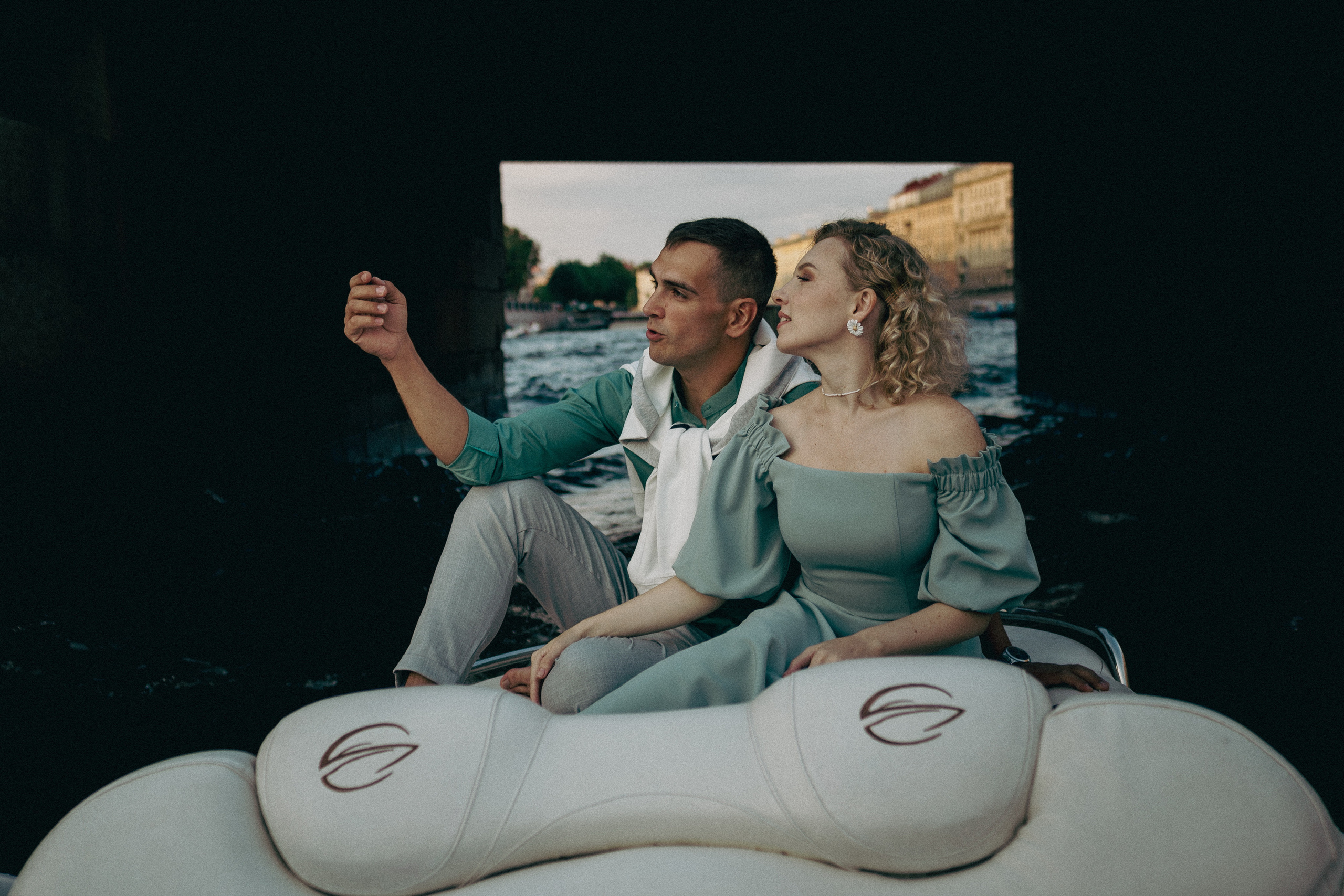 Фотосессия по рекам и каналам Санкт-Петербурга | СПб. Женский, семейный и контент фотограф Ирина Ульянова в Санкт-Петербурге