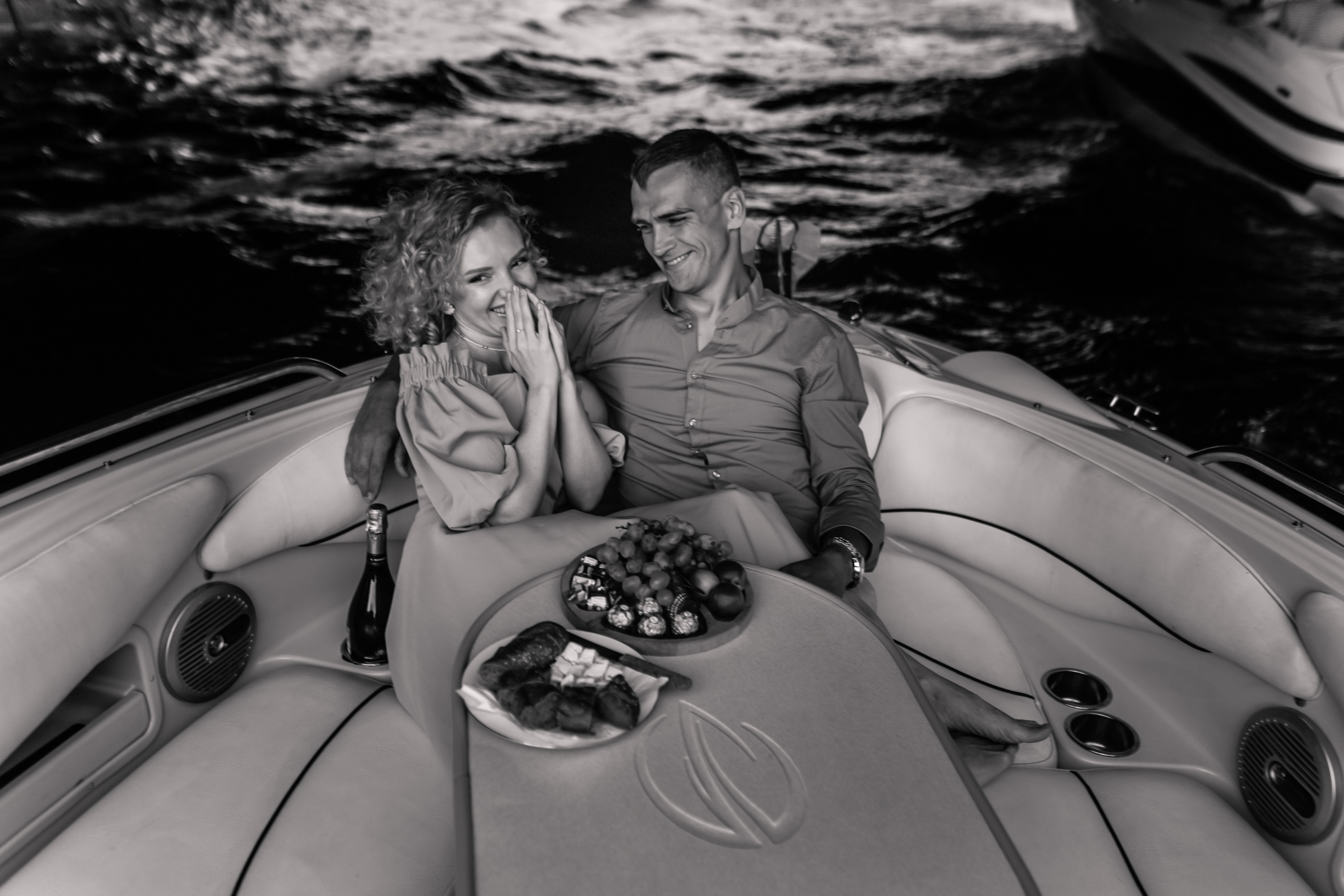 Фотосессия по рекам и каналам Санкт-Петербурга | СПб. Женский, семейный и контент фотограф Ирина Ульянова в Санкт-Петербурге