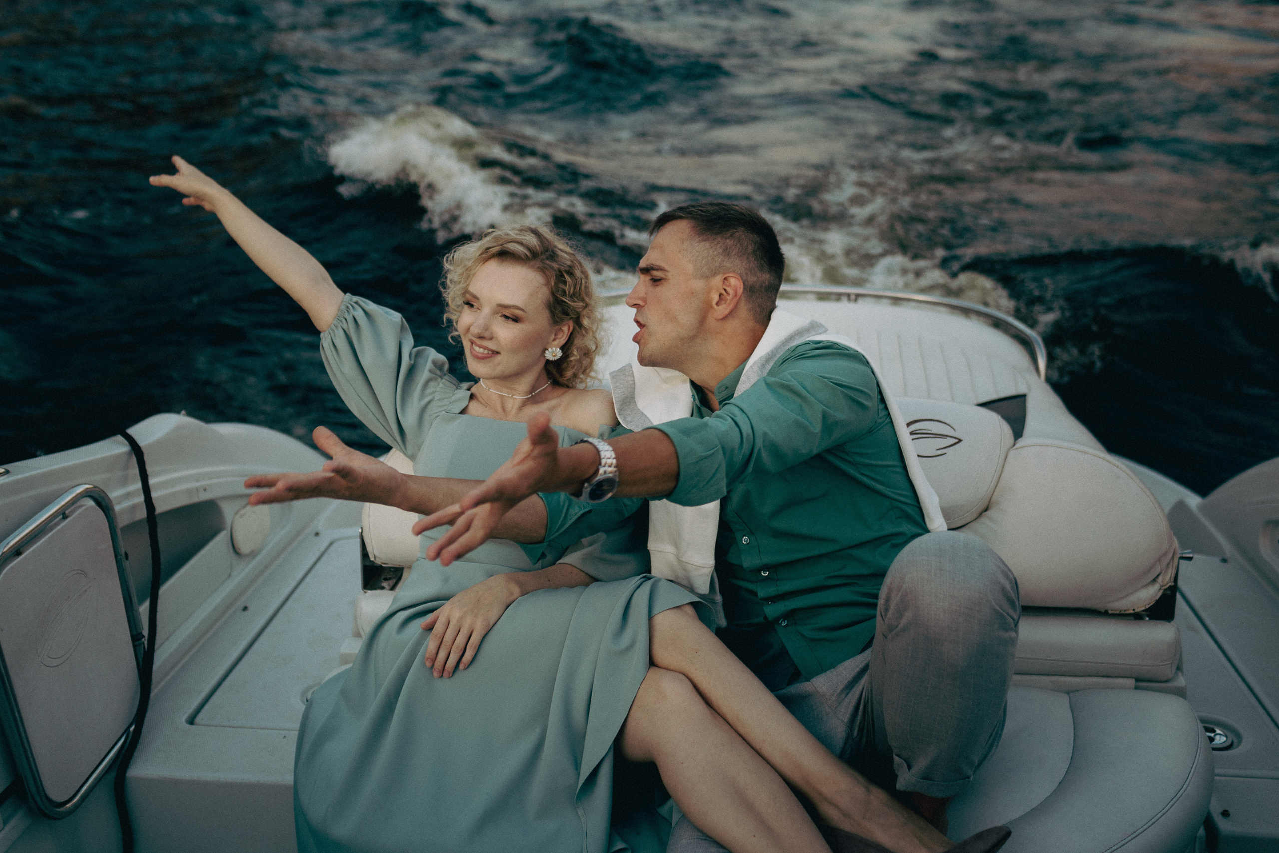 Фотосессия по рекам и каналам Санкт-Петербурга | СПб. Женский, семейный и контент фотограф Ирина Ульянова в Санкт-Петербурге