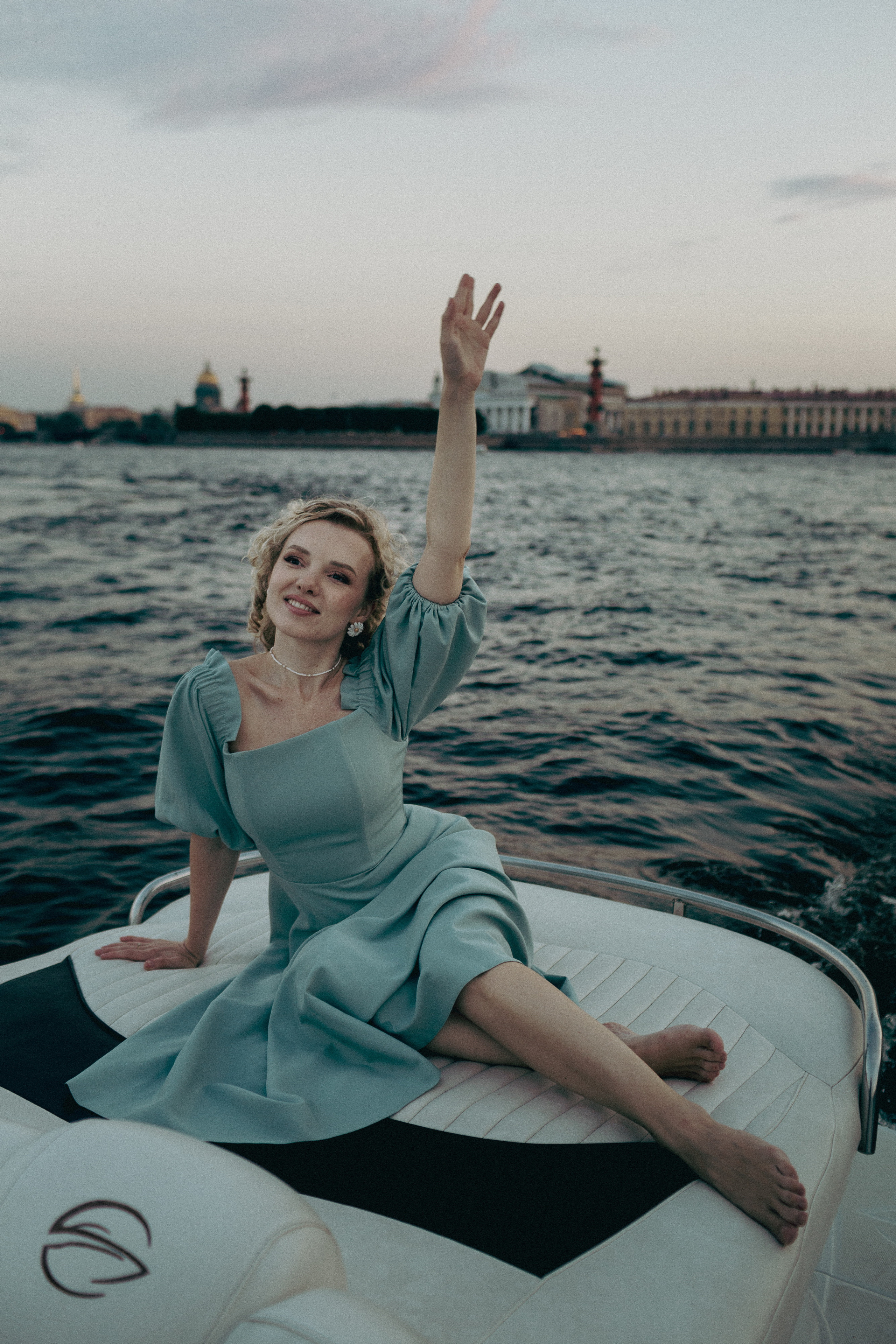 Фотосессия по рекам и каналам Санкт-Петербурга | СПб. Женский, семейный и контент фотограф Ирина Ульянова в Санкт-Петербурге