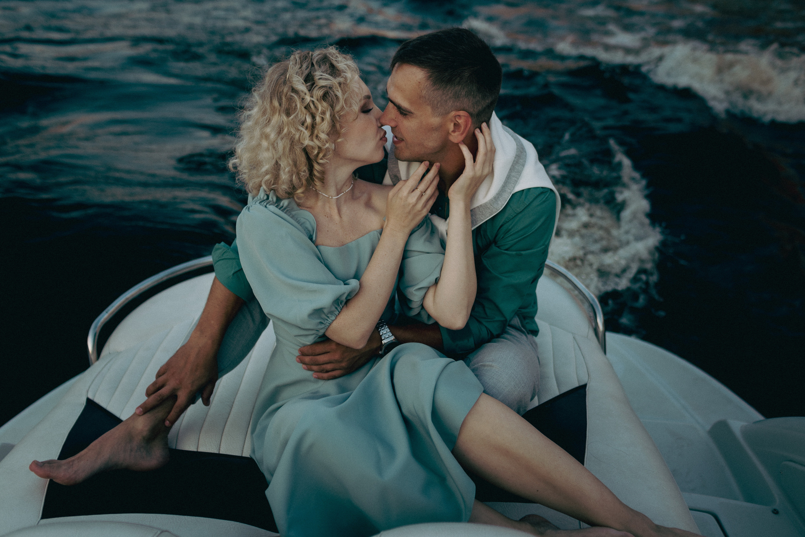 Фотосессия по рекам и каналам Санкт-Петербурга | СПб. Женский, семейный и контент фотограф Ирина Ульянова в Санкт-Петербурге