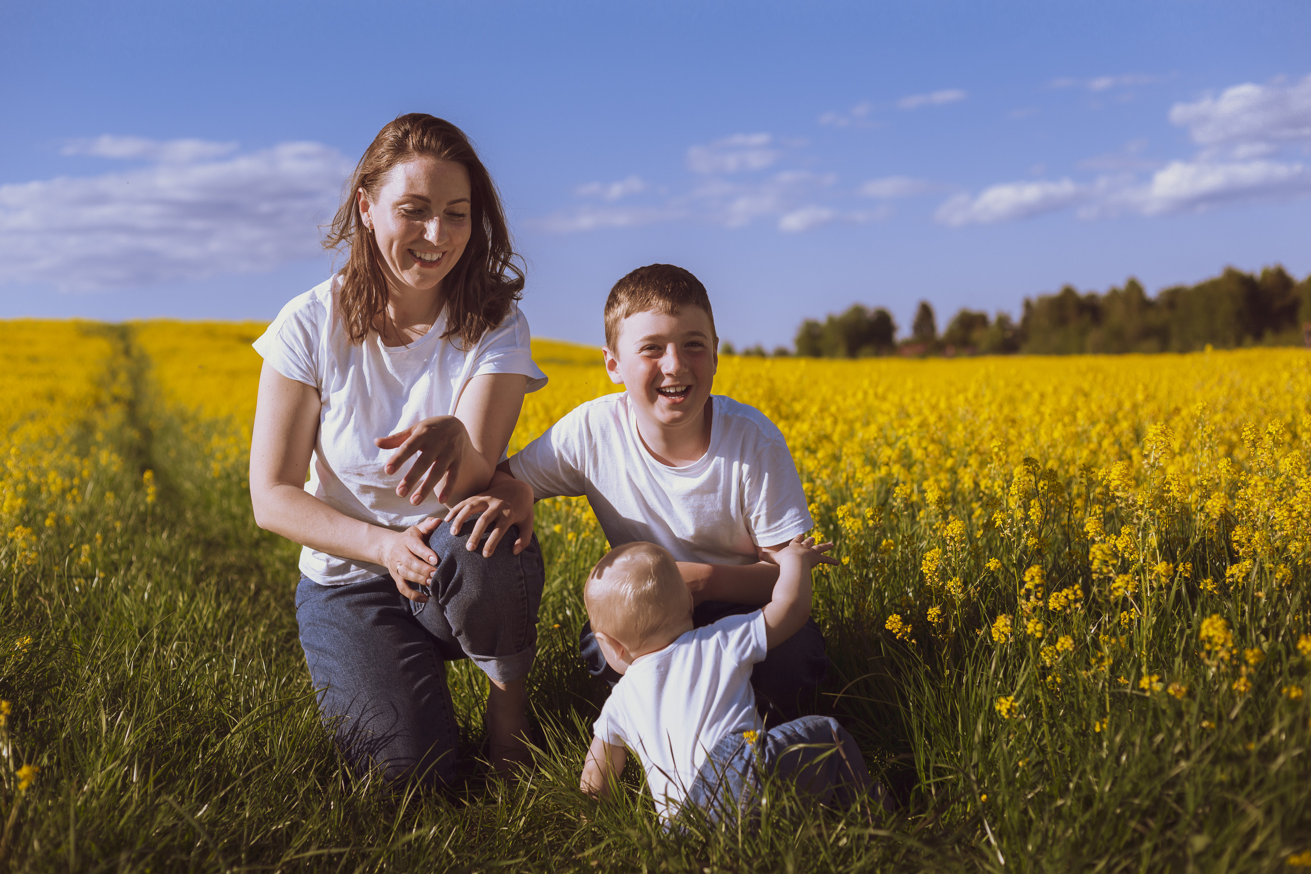 Фотосессия в поле с детьми | Елена, Приозерск. Женский, семейный и контент фотограф Ирина Ульянова в Санкт-Петербурге