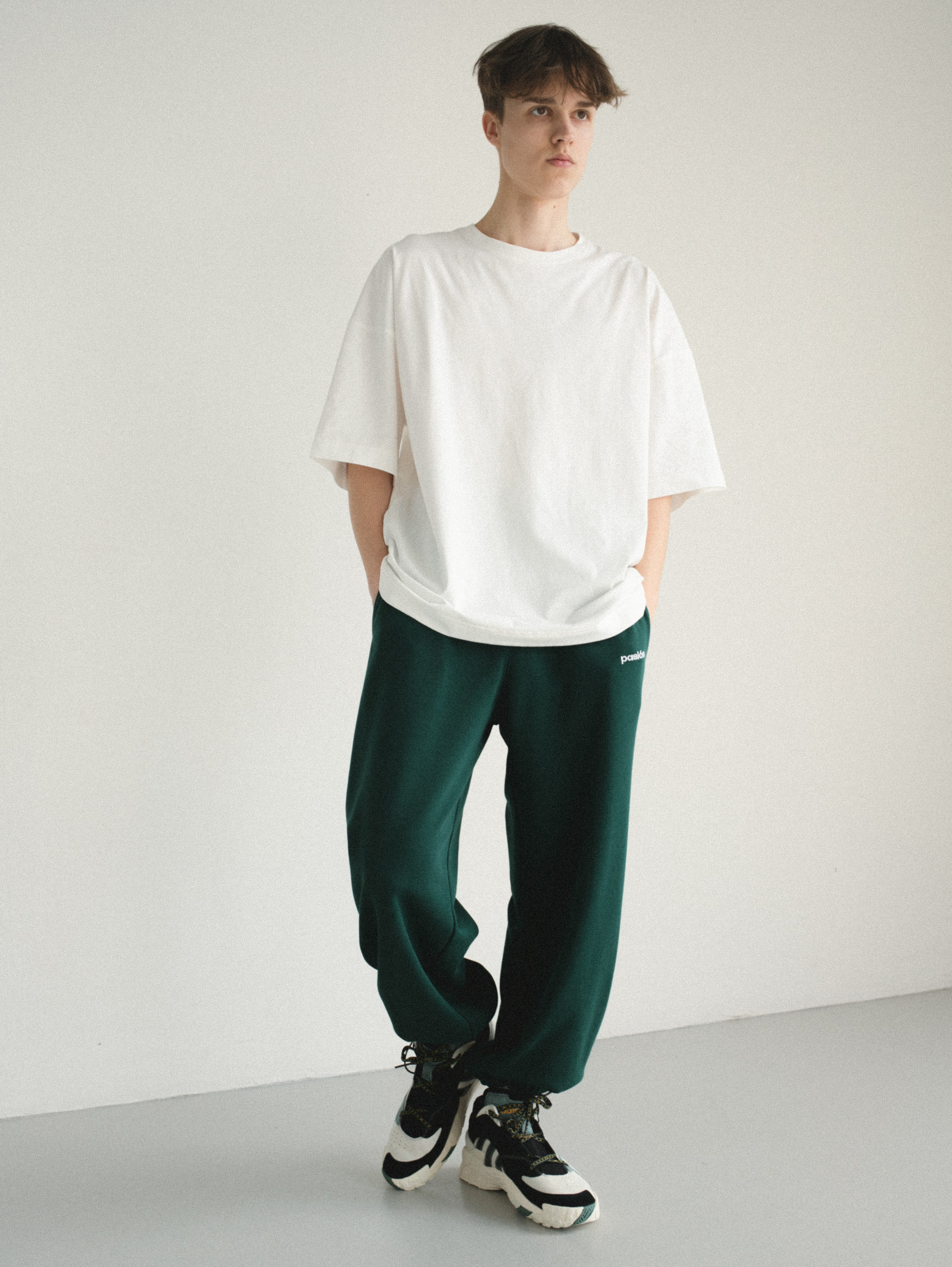 Модельная школа Khanova. Фотограф в Москве и Сургуте Алла Лесовая. Снимаю каталог для брендов и индивидуальные портреты для людей