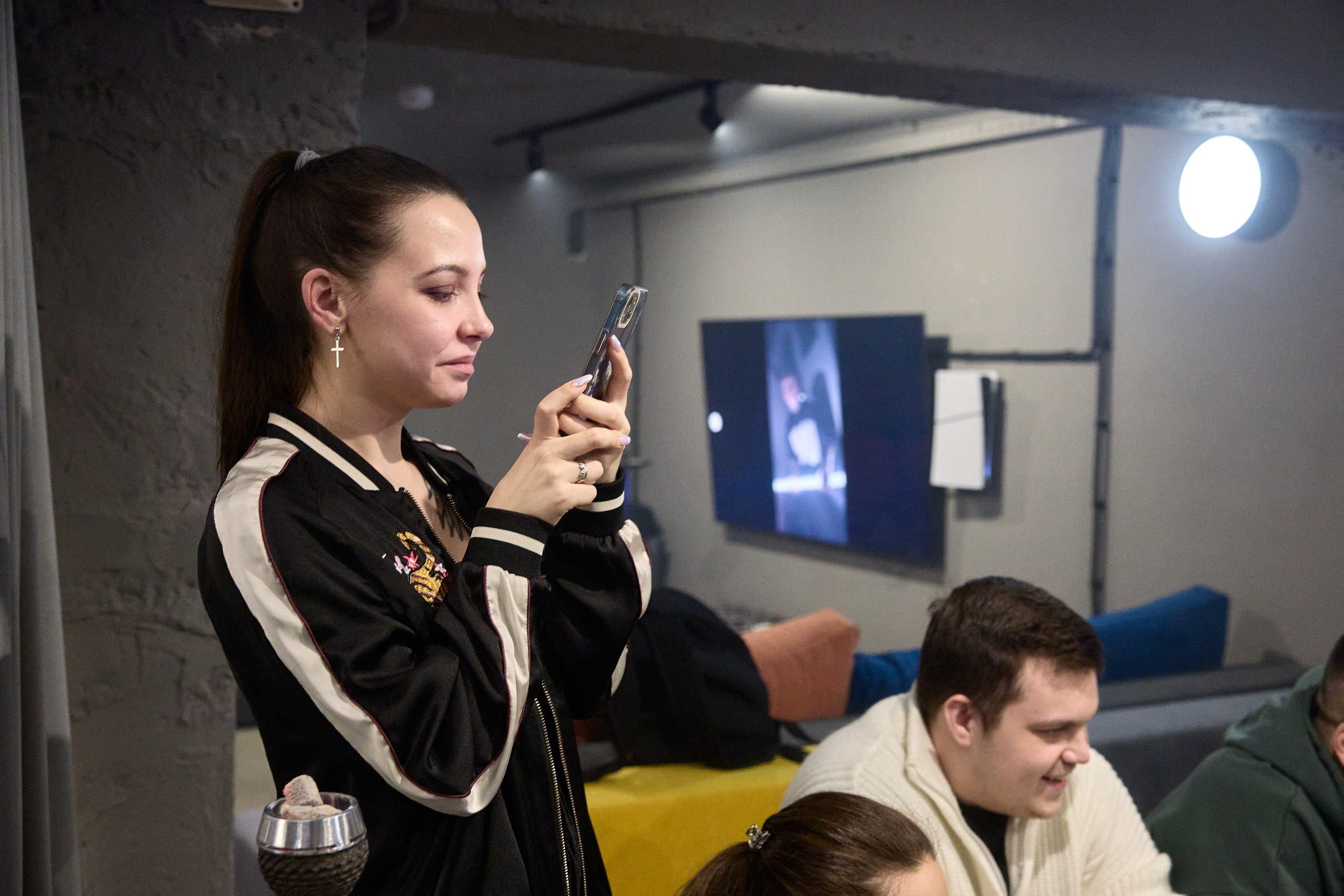 Открытие лаунж-кафе Pereplёt. 18+. Предметный и репортажный фотограф Алексей Кротов