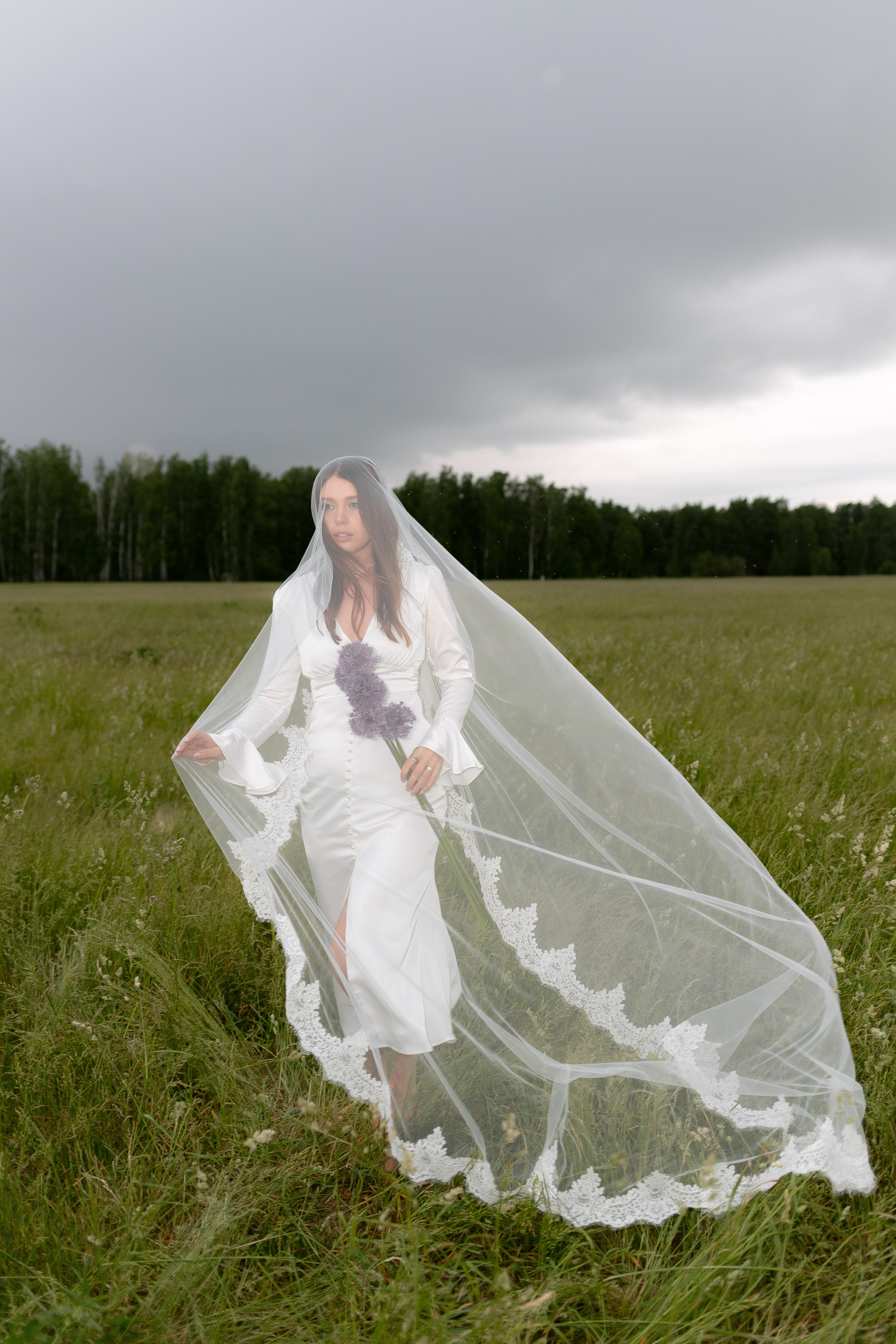 Утро невесты в поле