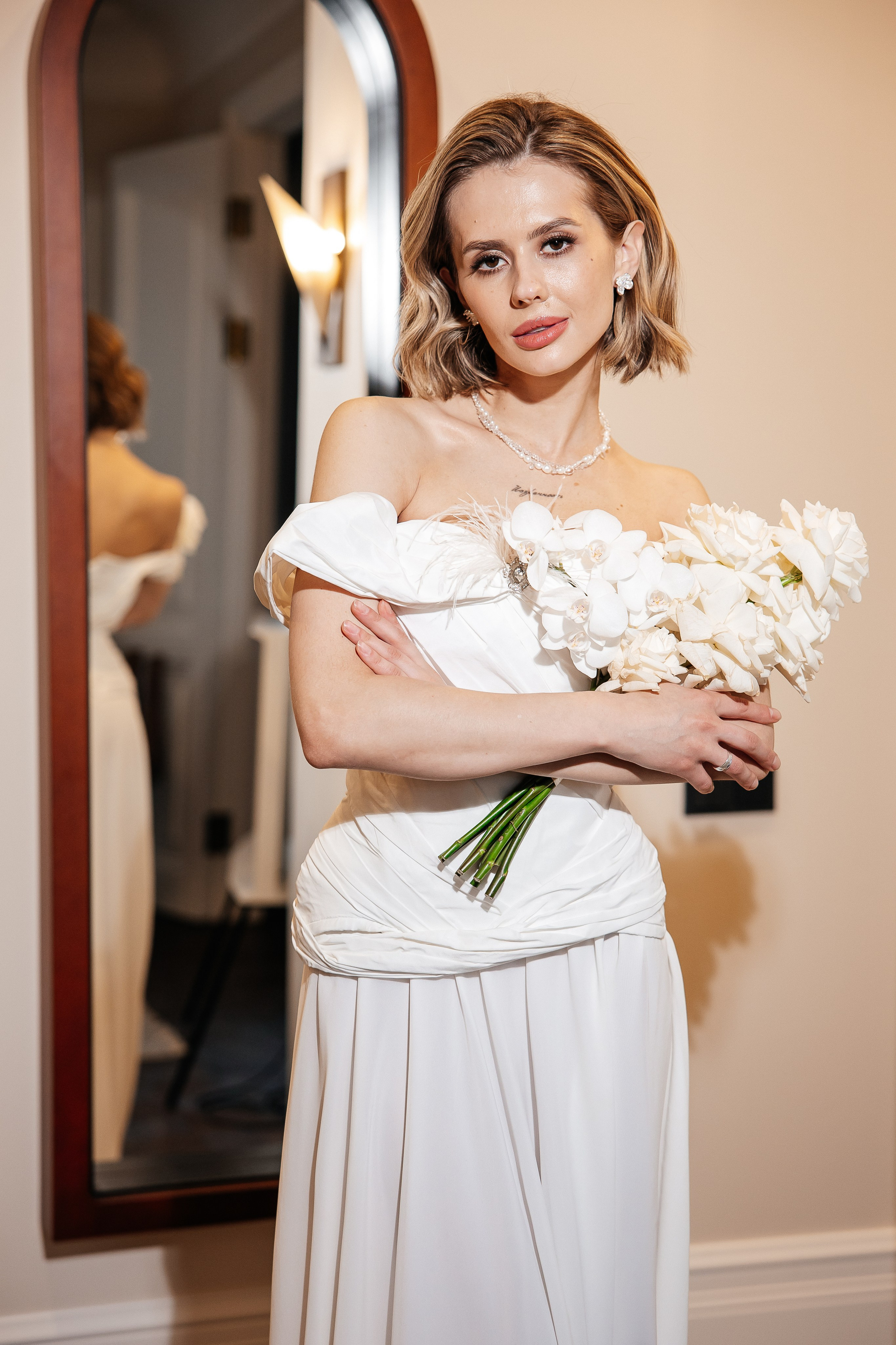 Утро жениха и невесты в отеле. Свадебный и семейный фотограф в Москве Красинская Мария