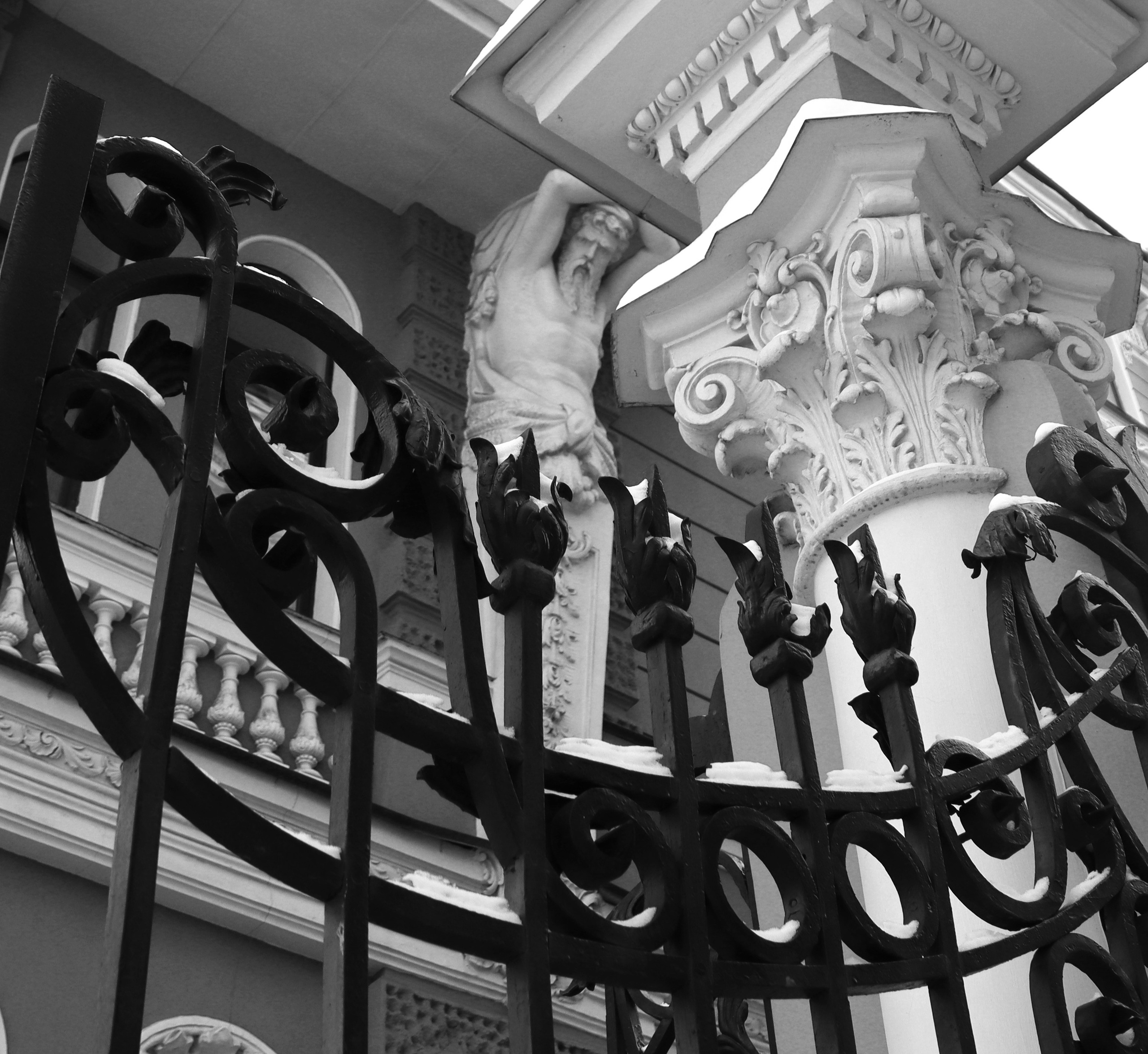 Атланты, кариатиды и т. д. Главная