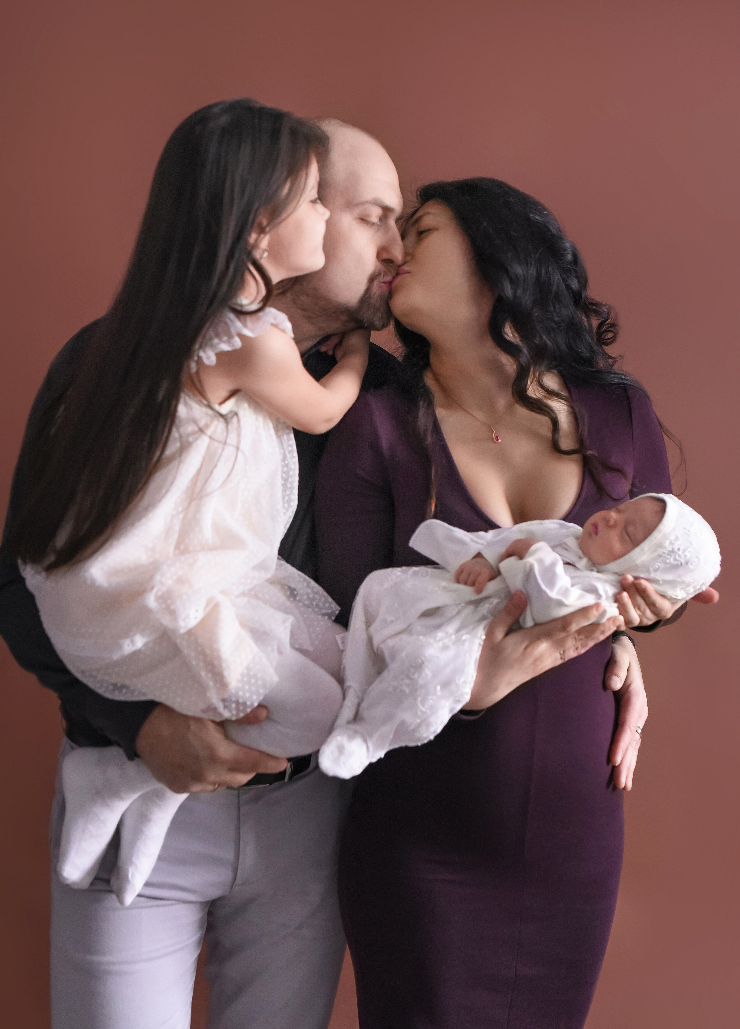 Новорожденные малыши. Детский и семейный Фотограф г. Красноярск