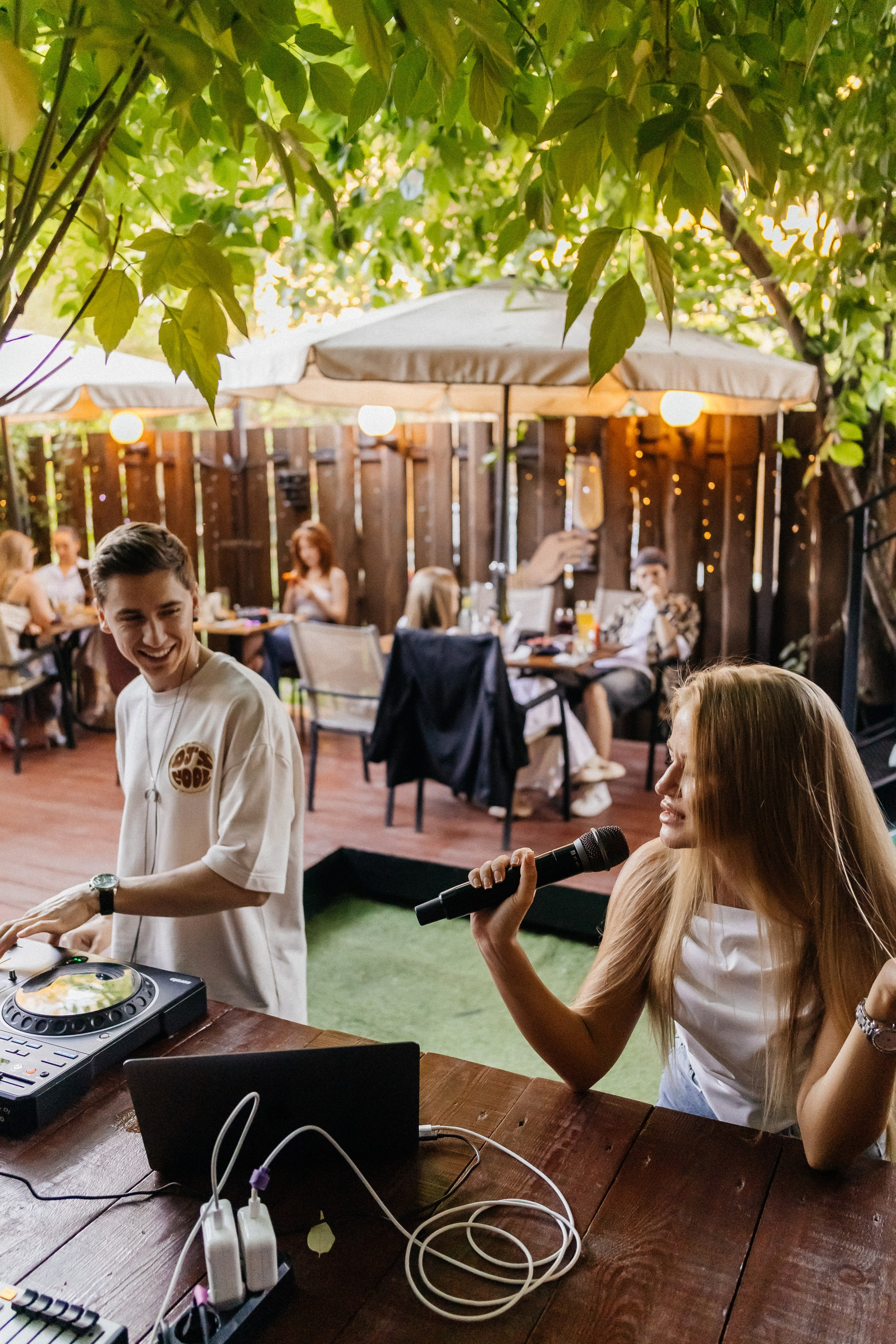 Среда — маленькая пятница| Караоке — бар «Vibe». Фотограф Кемерово | Сергей