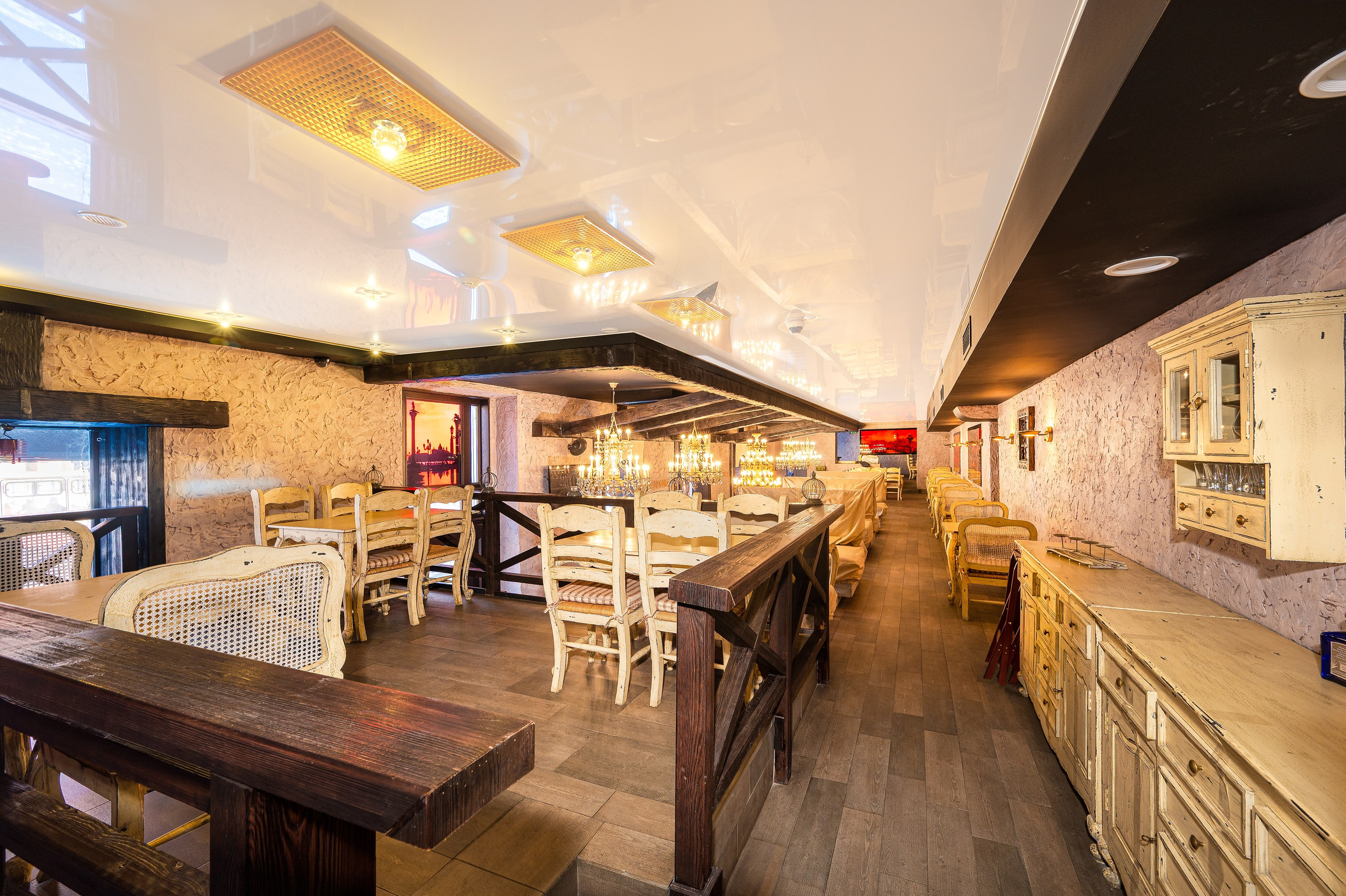 Ресторан на продажу. Интерьерный фотограф. Фото- видеосъемка недвижимости Санкт-Петербург