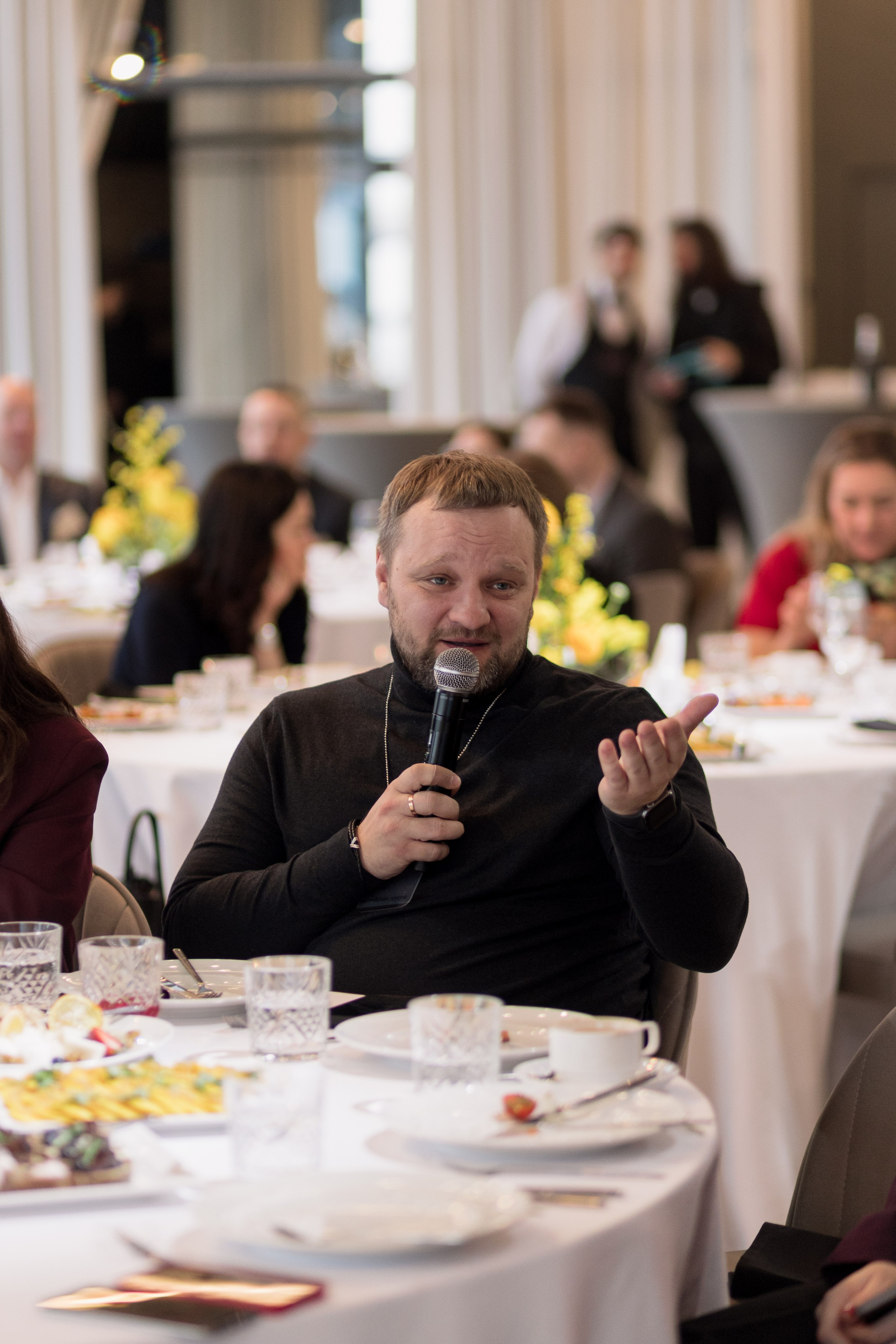 Бизнес-завтрак Тбанк. Фотограф Артем Бросов в Санкт-Петербурге и Дубае