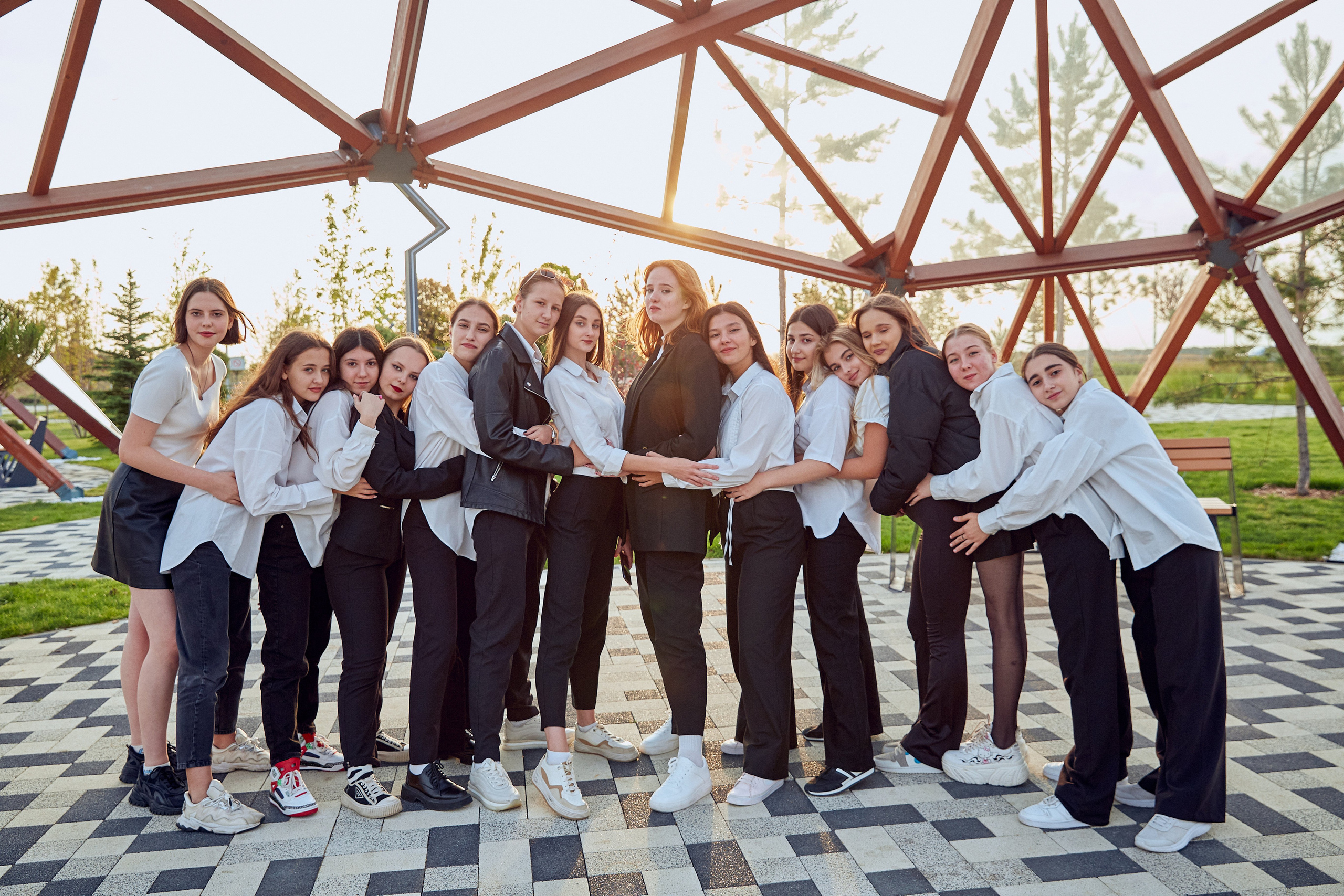 Сквер Героев России (Щипакина). Выпускные альбомы в Ставрополе