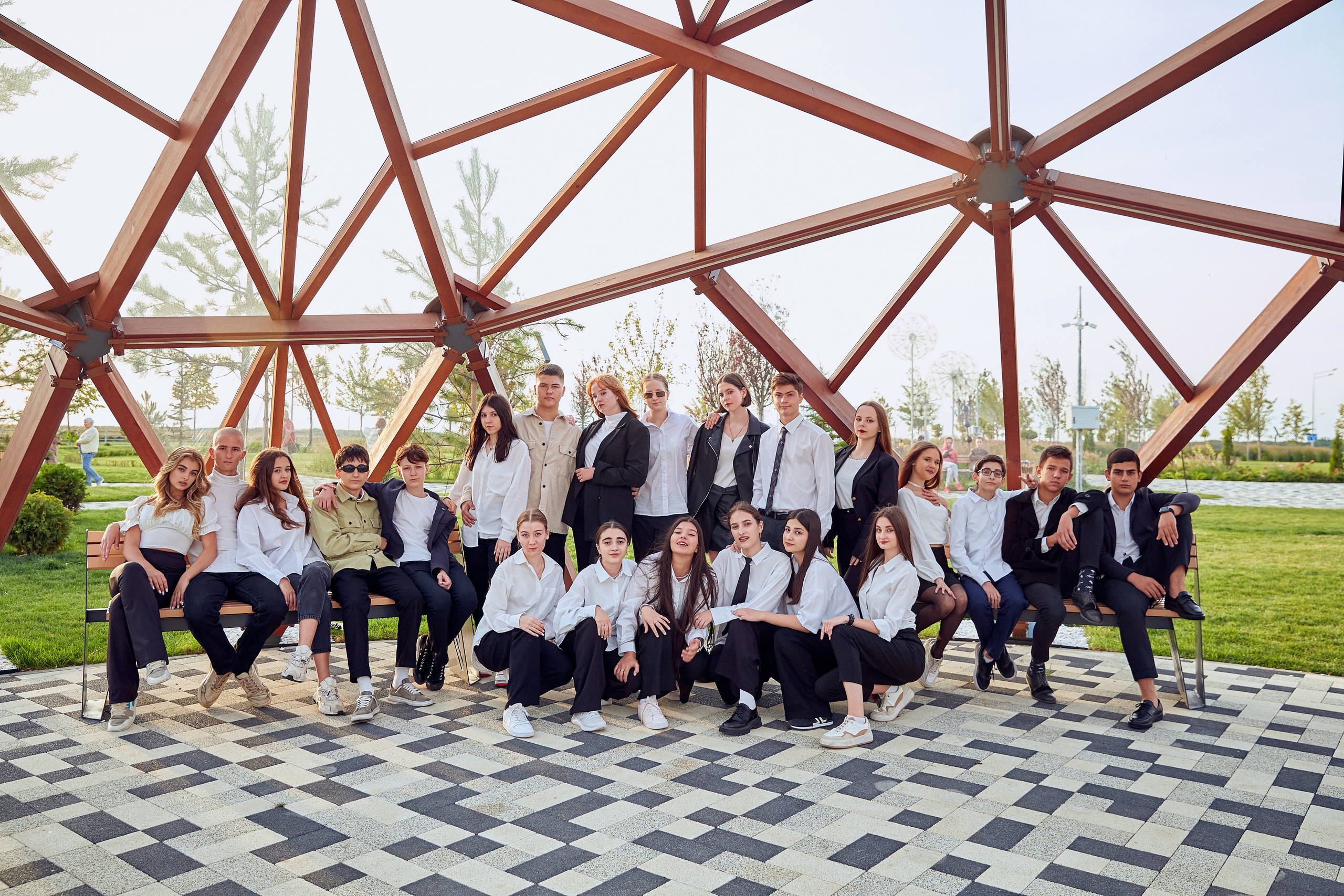 Сквер Героев России (Щипакина). Выпускные альбомы в Ставрополе