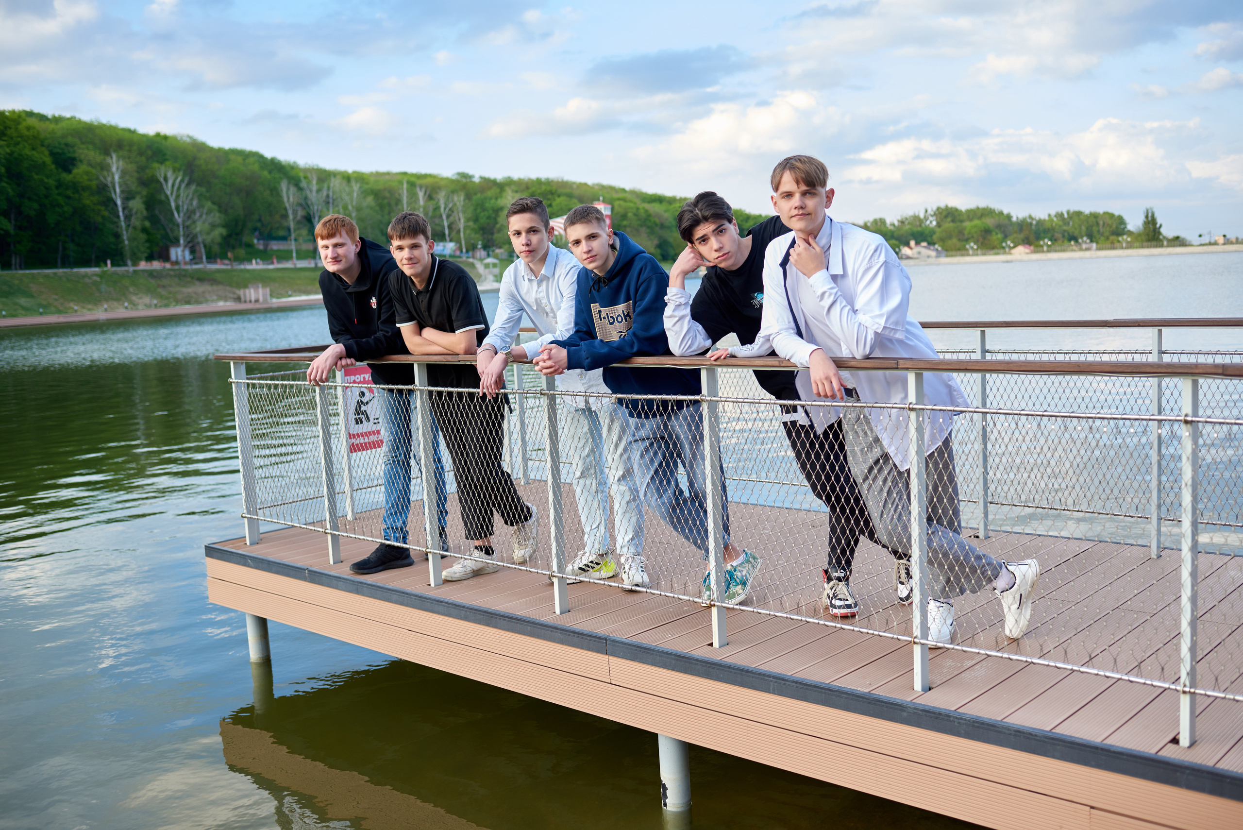 Комсомольский пруд. Выпускные альбомы в Ставрополе