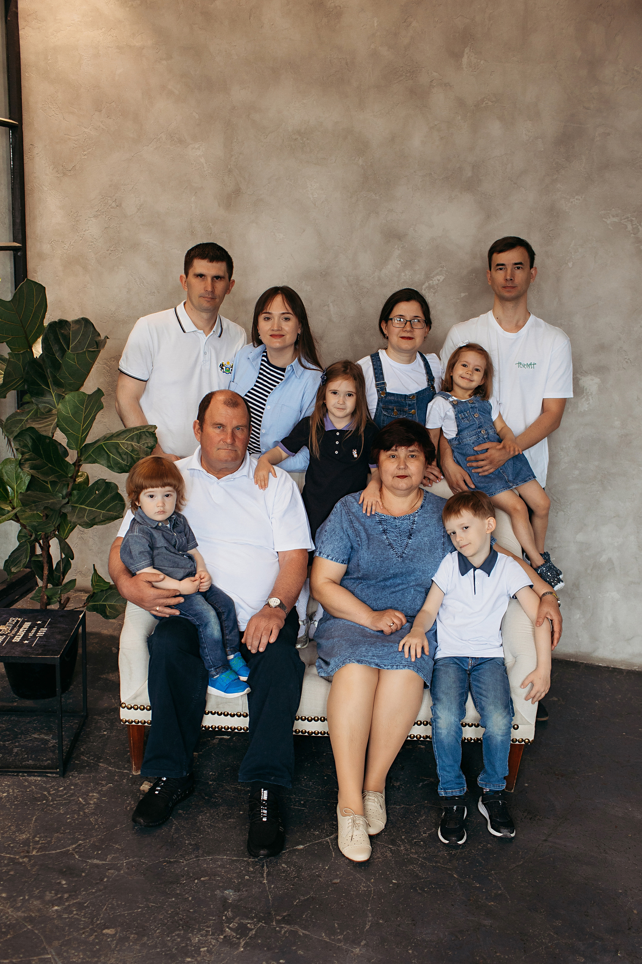 Лофт пространство Наше место. Семейный фотограф Тюмень, фотограф на роды Салмина Мария