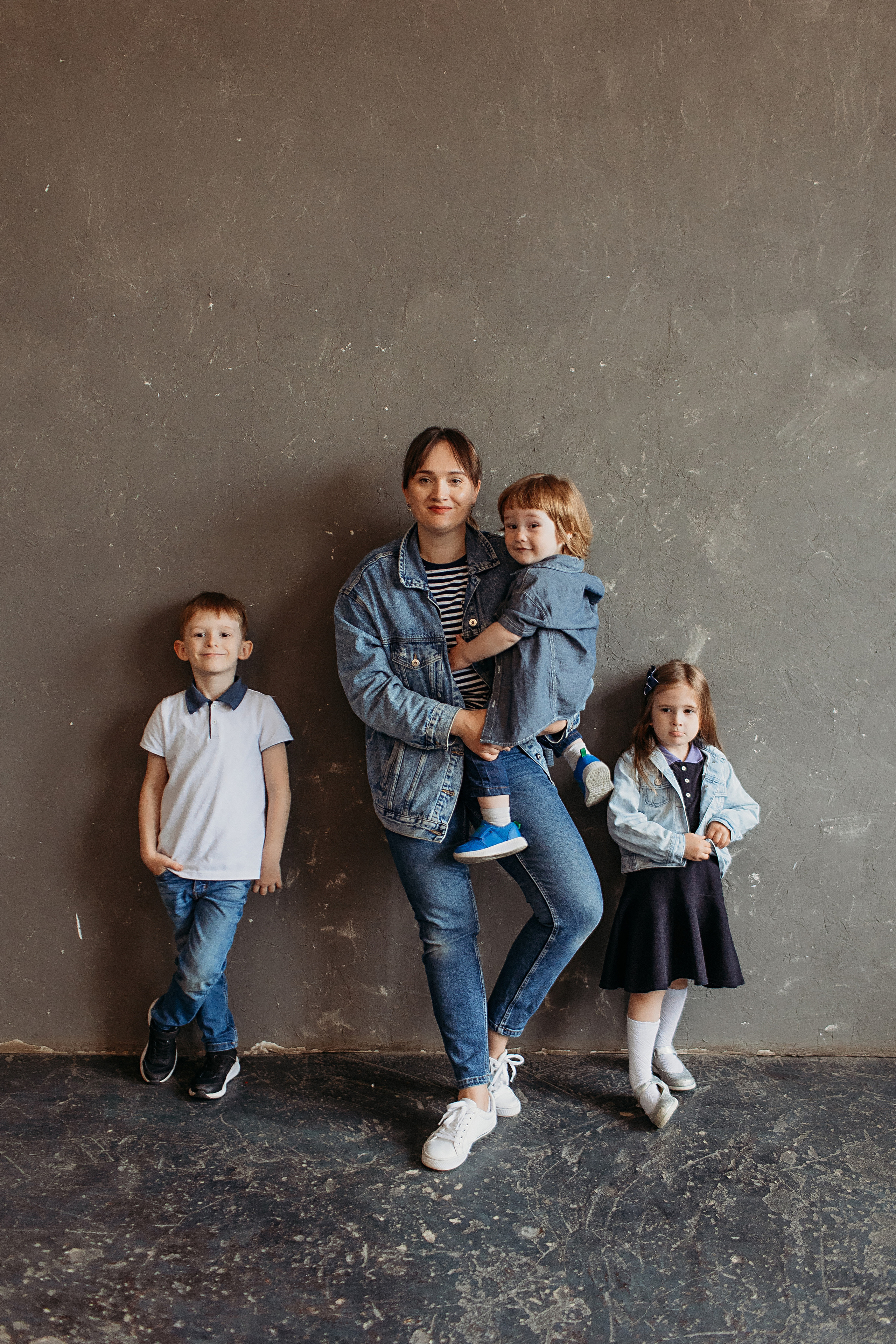 Лофт пространство Наше место. Семейный фотограф Тюмень, фотограф на роды Салмина Мария