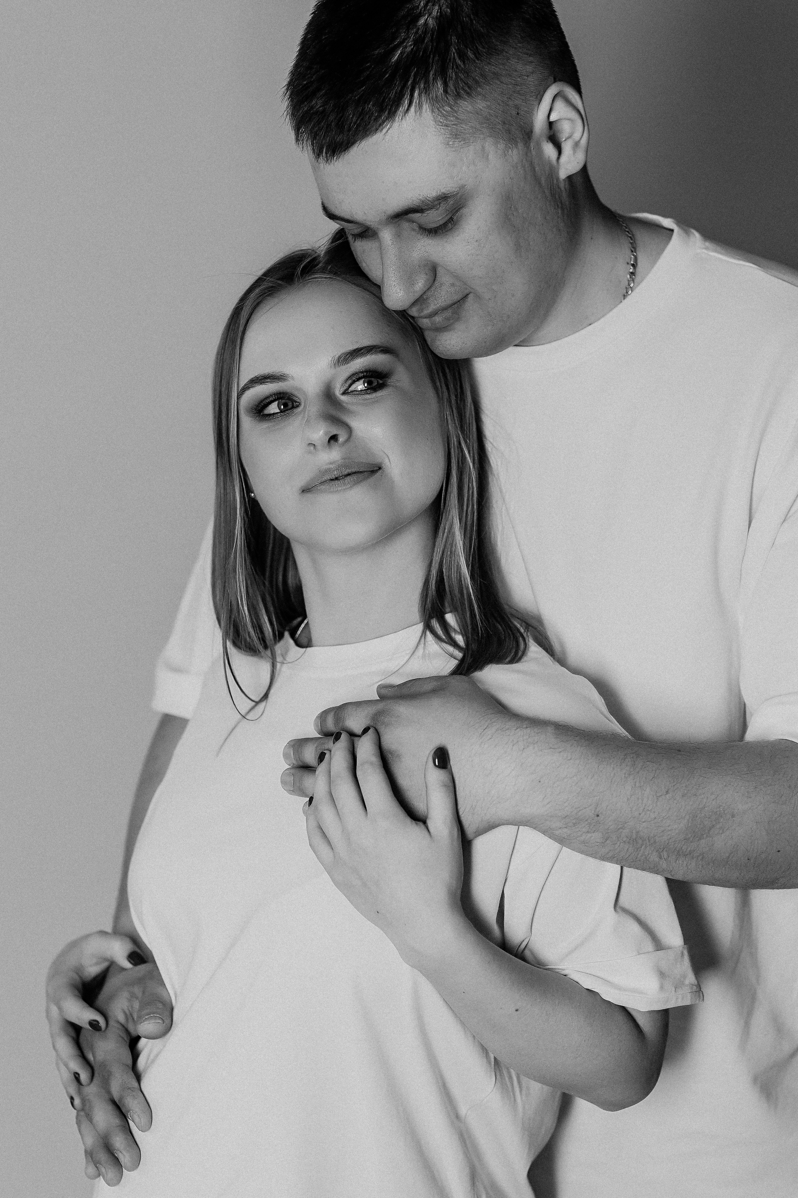 На фотофонах. Семейный фотограф Тюмень, фотограф на роды Салмина Мария