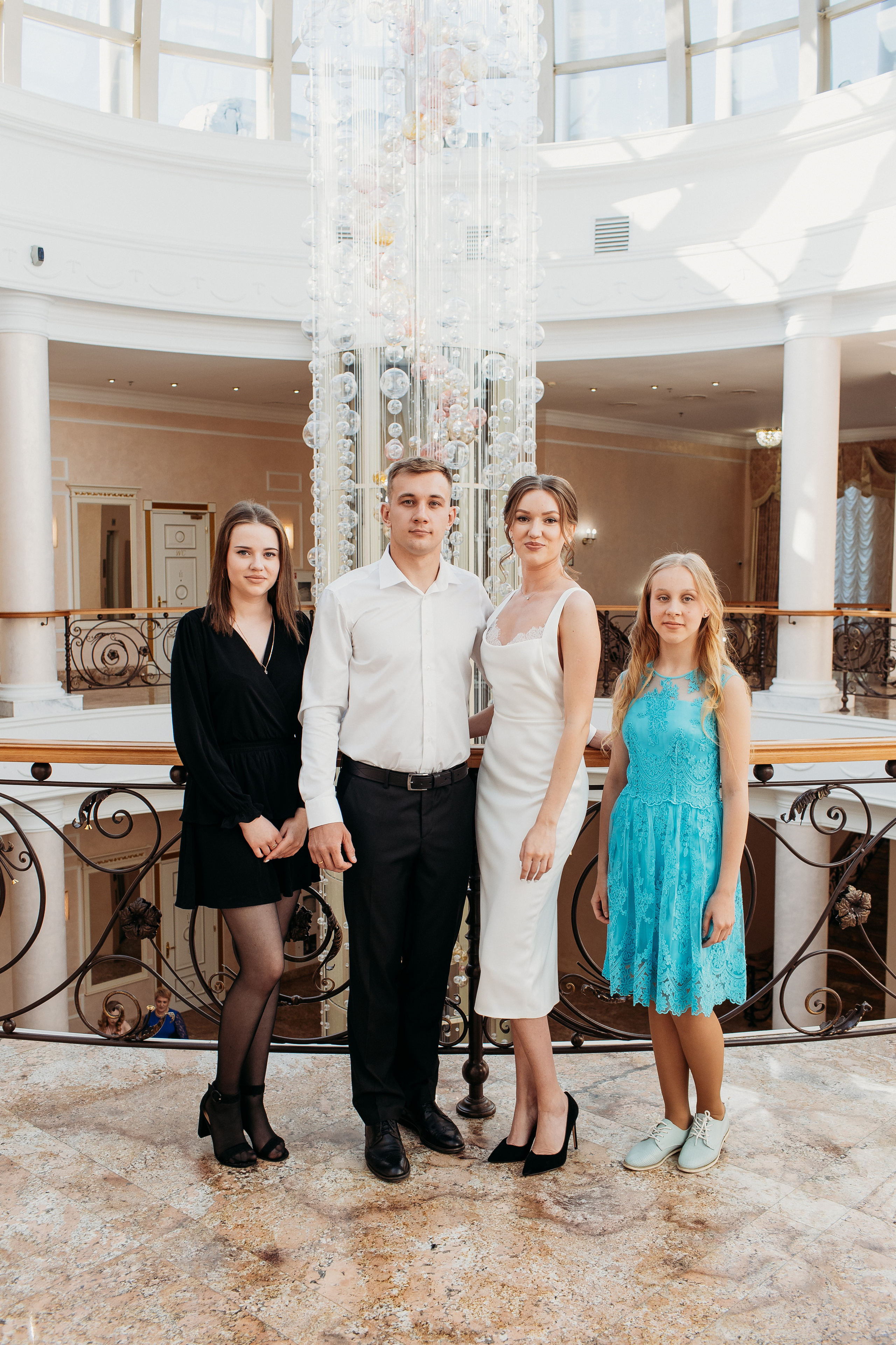 ЗАГС Малыгина. Семейный фотограф Тюмень, фотограф на роды Салмина Мария