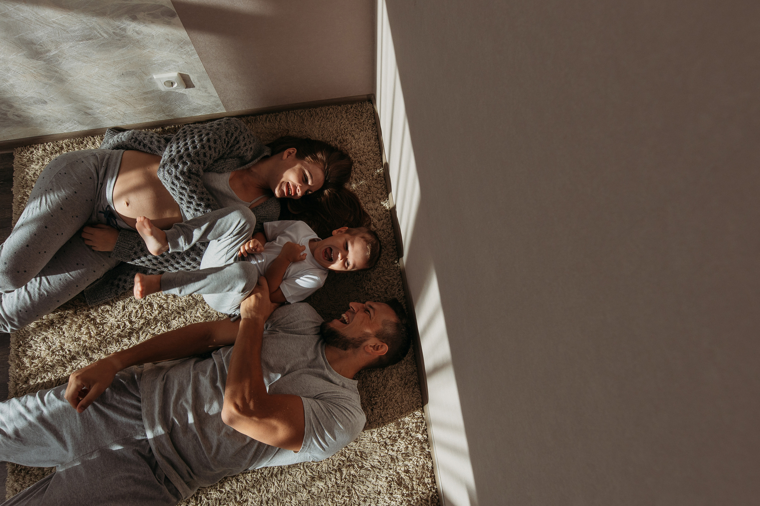 Беременность. Семейный фотограф Тюмень, фотограф на роды Салмина Мария