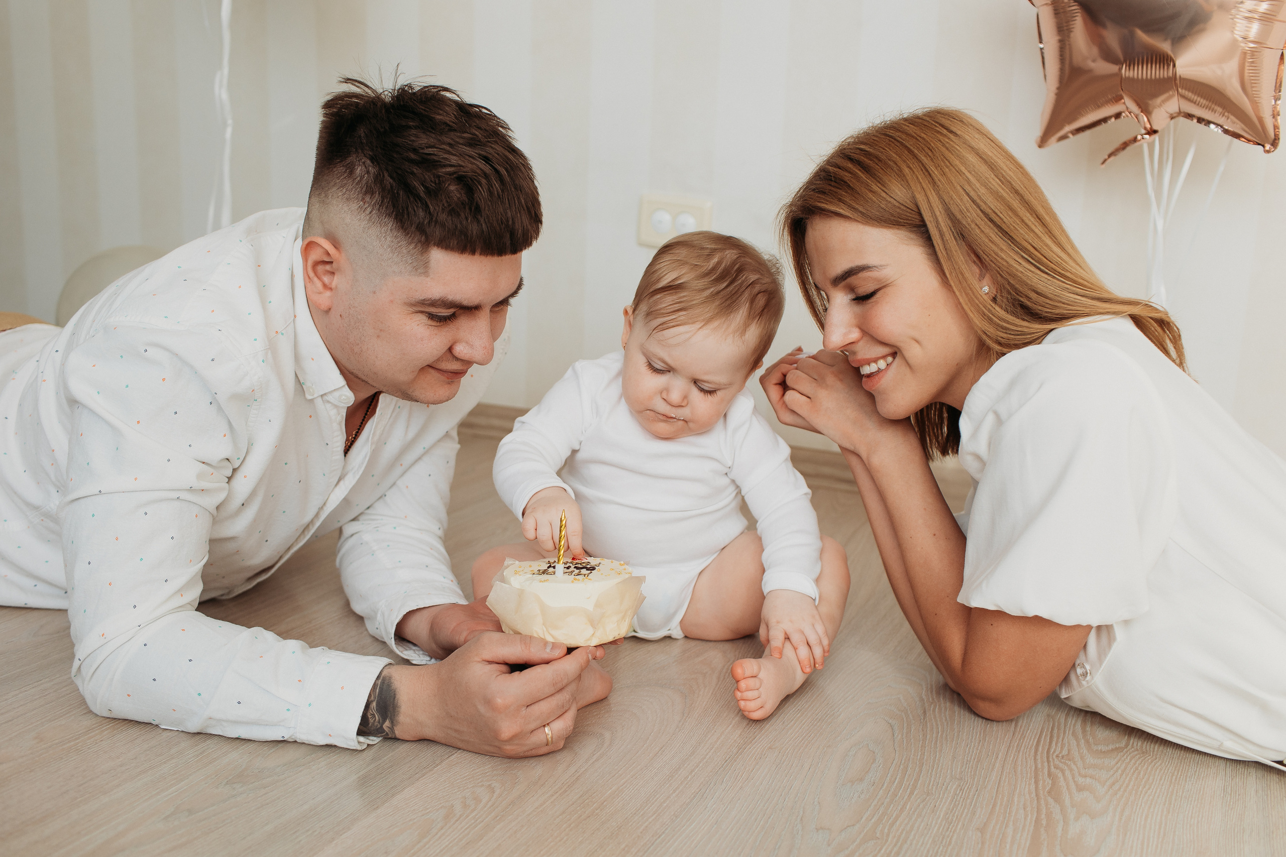Годик. Семейный фотограф Тюмень, фотограф на роды Салмина Мария